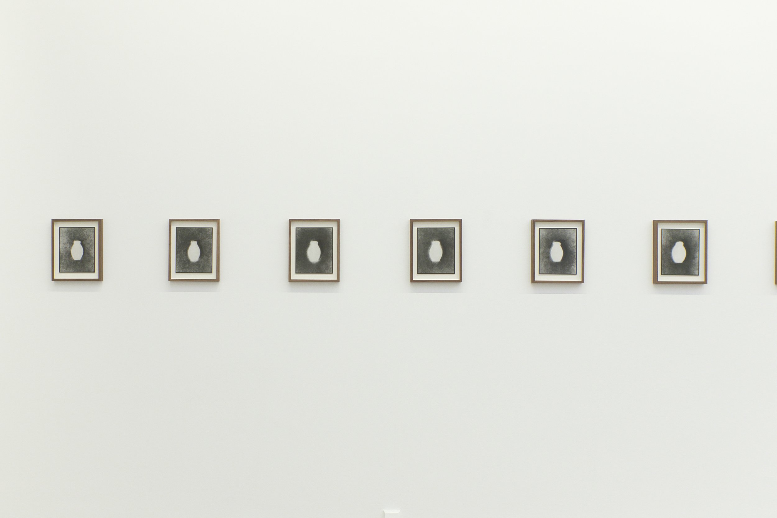 Install-views_Portraits_Hideyuki-Ishibashi_Courtesy-Bigaignon_81.jpeg