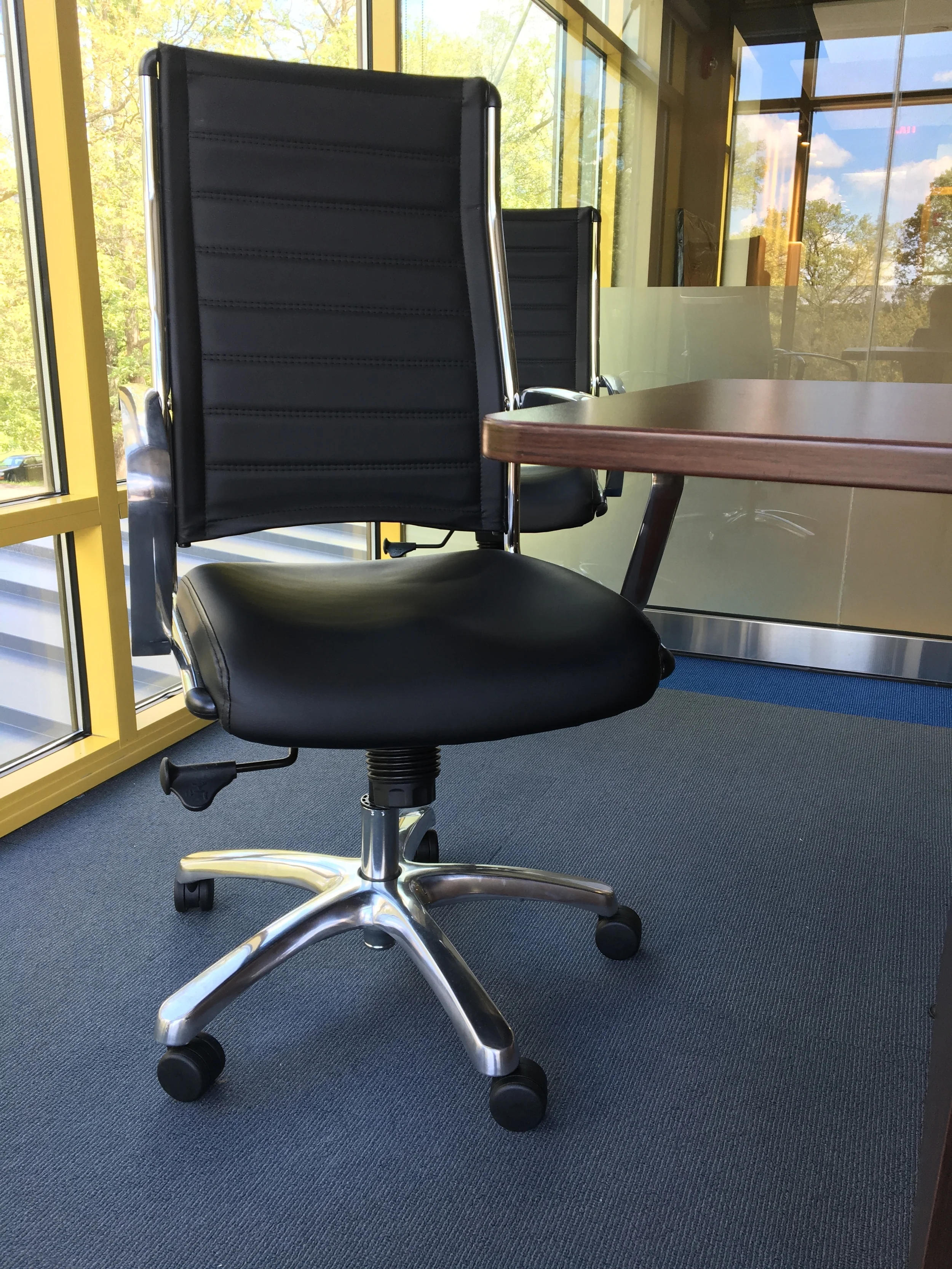 Luxhide Executive Chair