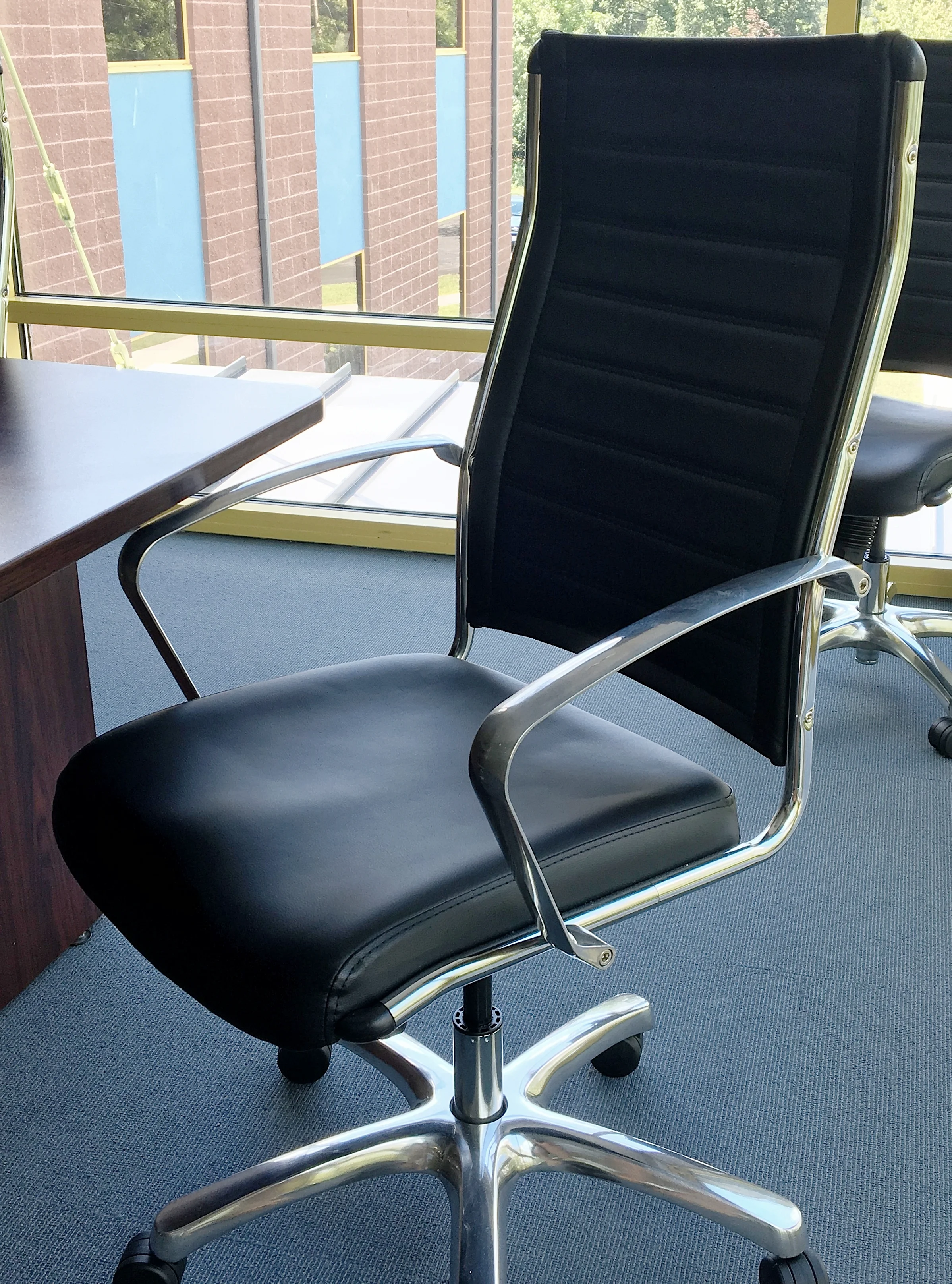 Luxhide Executive Chair