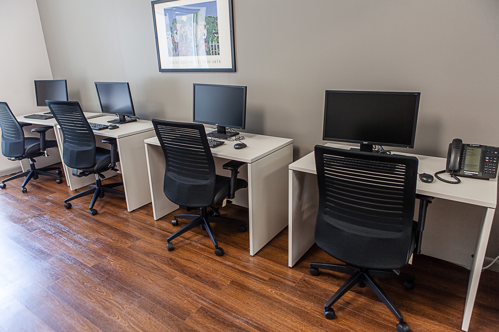 Computer Room_2.jpg