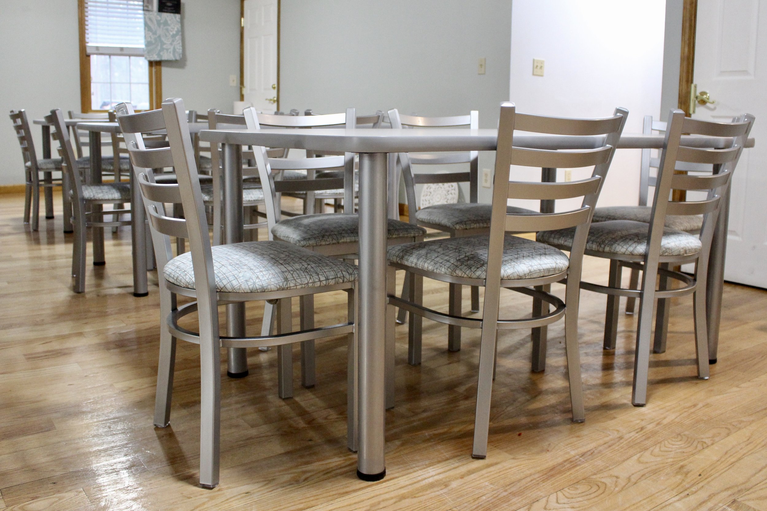 Tuffy Chairs with 4 Leg Laminate Top Table
