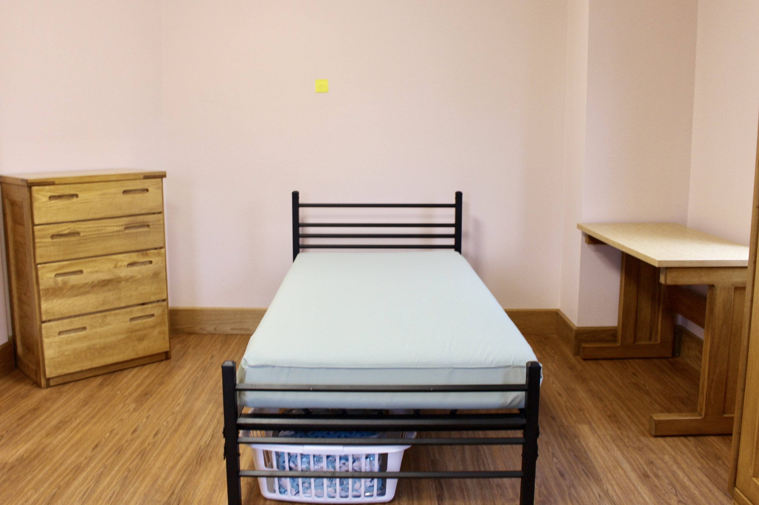 Empire Bed with Classic Line Case Goods