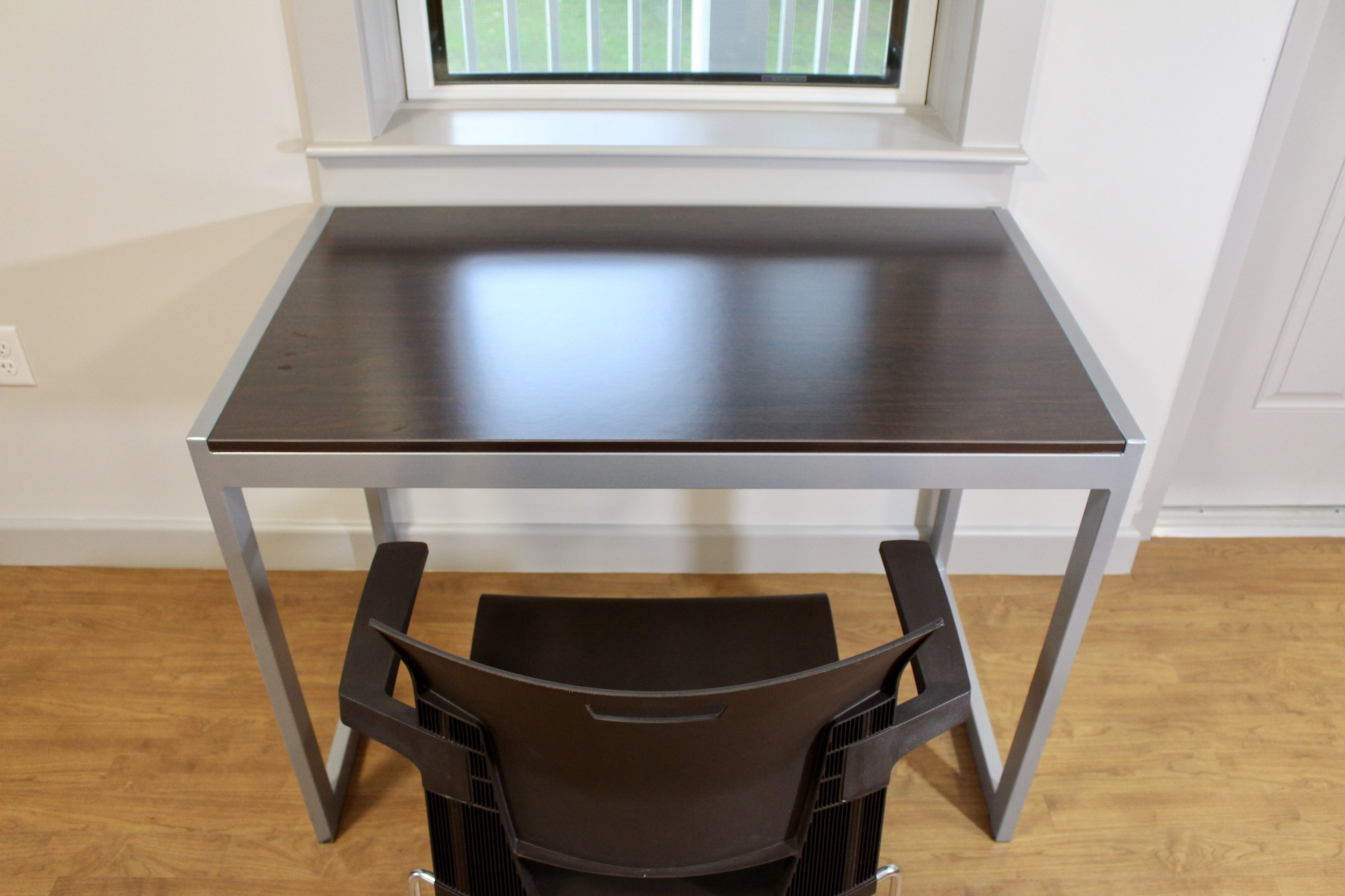 Ferrante Cocobala with Duet Arm Chair