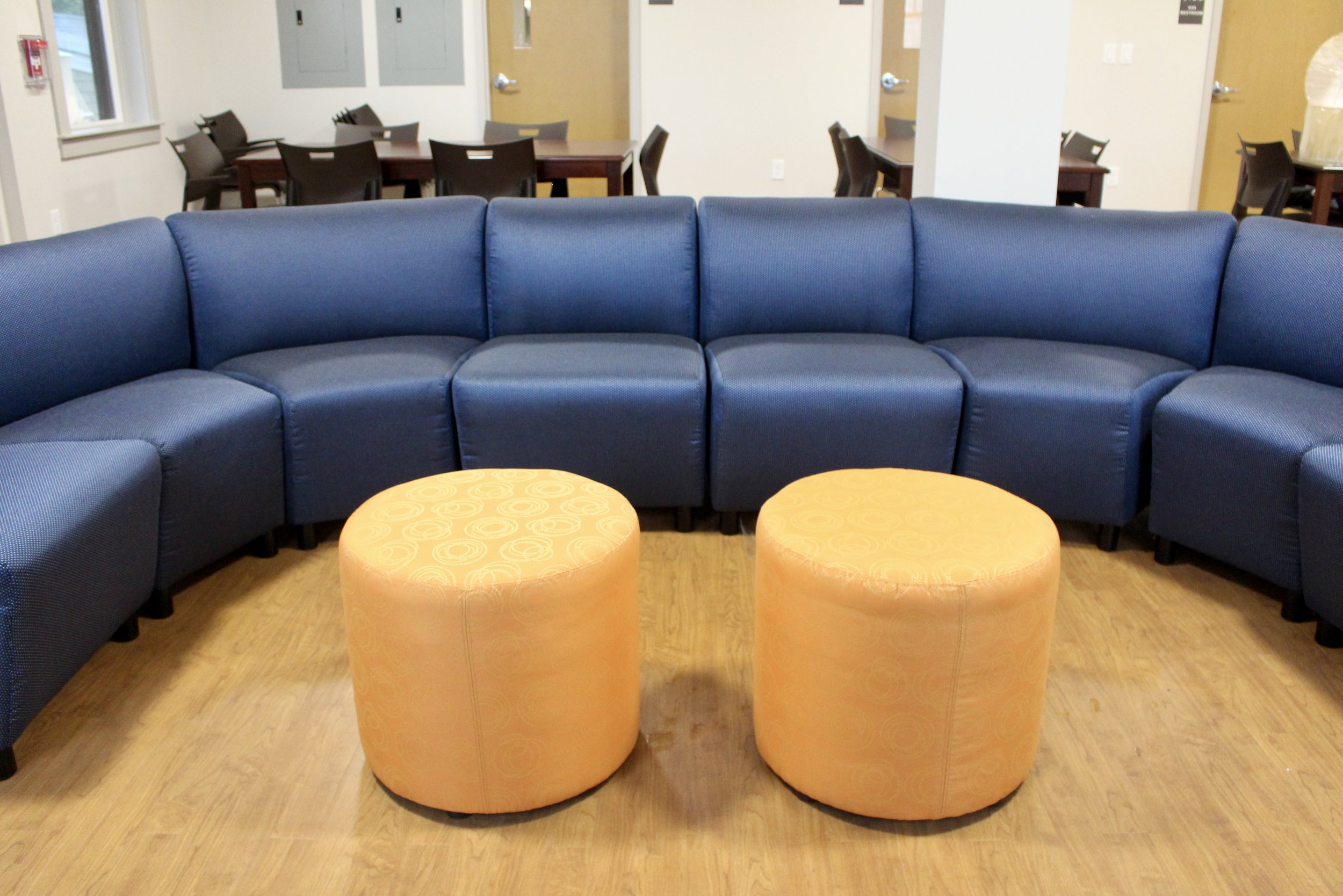 Chelsea Sectional with Dalton Ottomans
