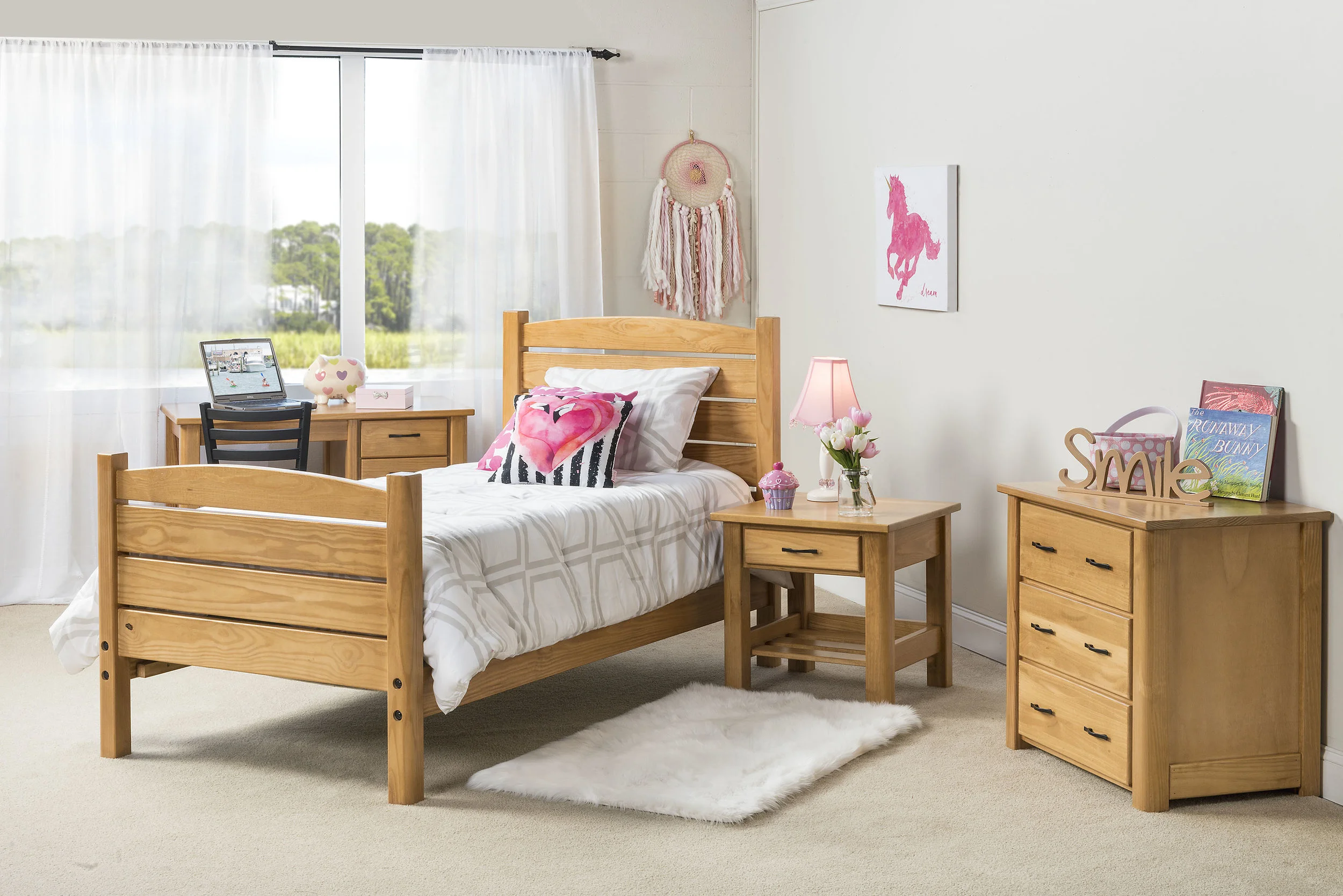Woods end twin bed in honey pine