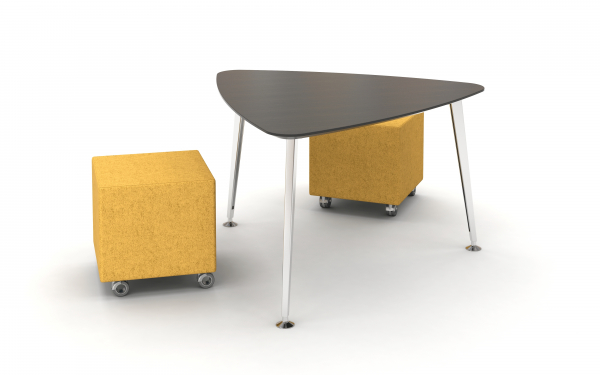 Triangle day to day table on casters