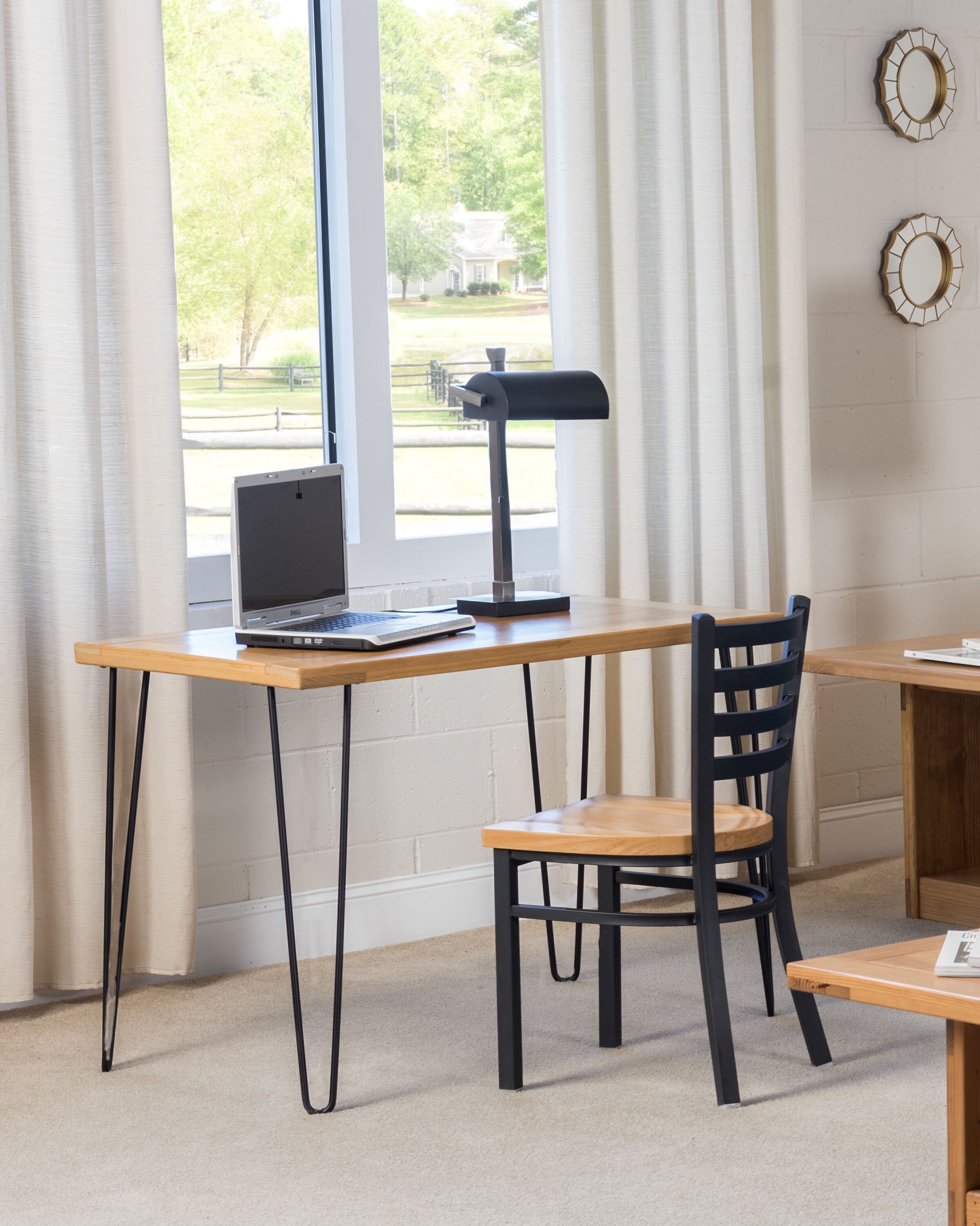 Hairpin Table rm less legs 2 and RoomMate Chair.JPG