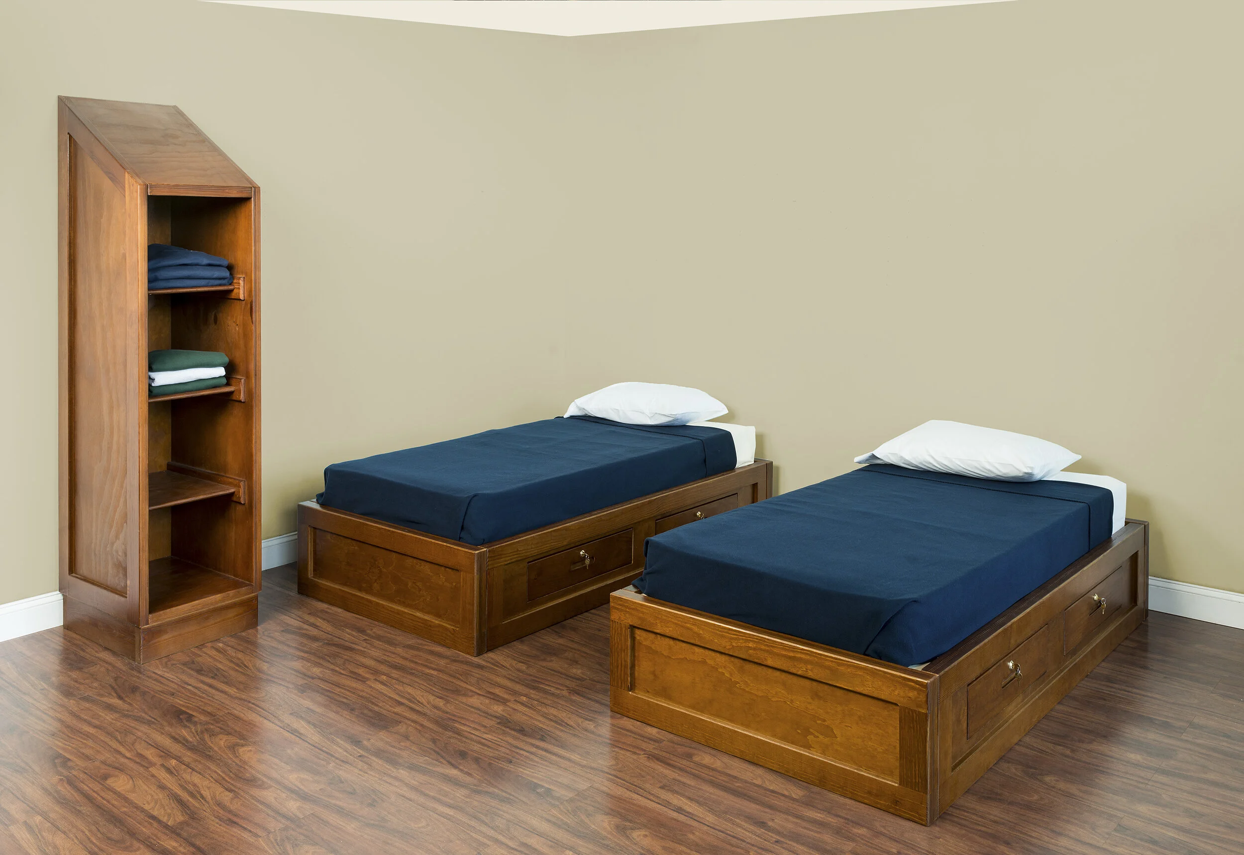 2-07078_09023 room cherry_2.JPG
