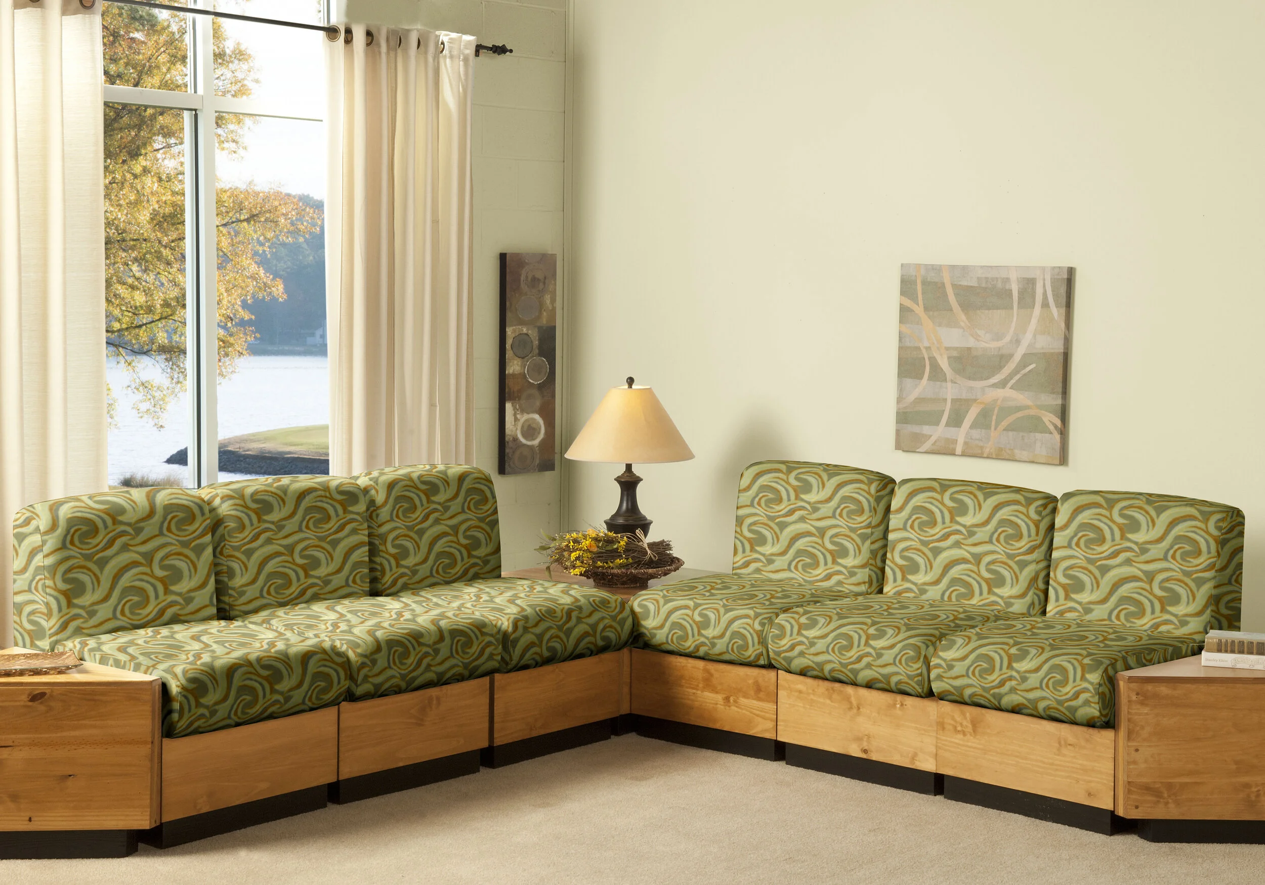 Modular Room Yellow - Vincent Capri 001.JPG