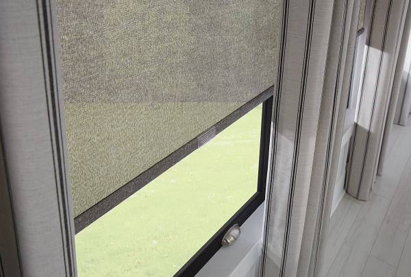 graber-21374-roller-shades-cu20-v6.png