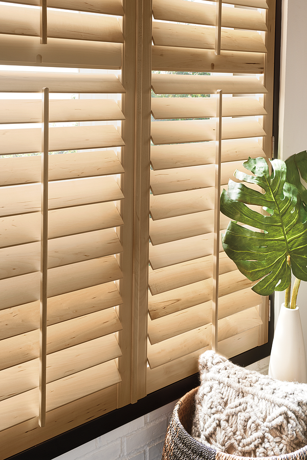 graber-1515-wood-shutters-cu18-v2.png