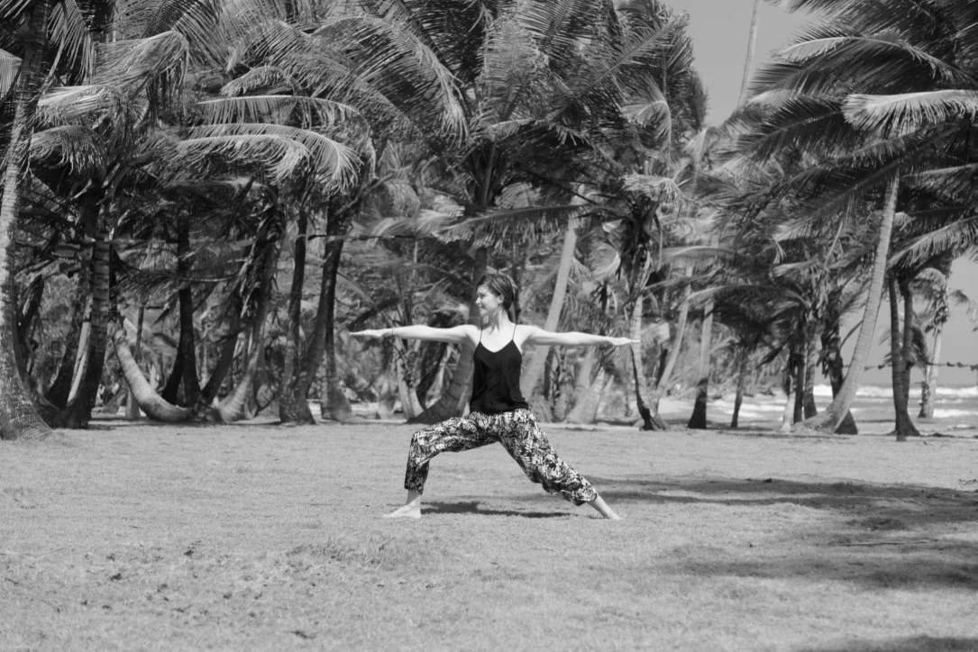 Yoga@the_beach.jpg