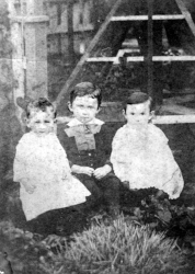 Louise, John, and Agnes Watson, c.1887