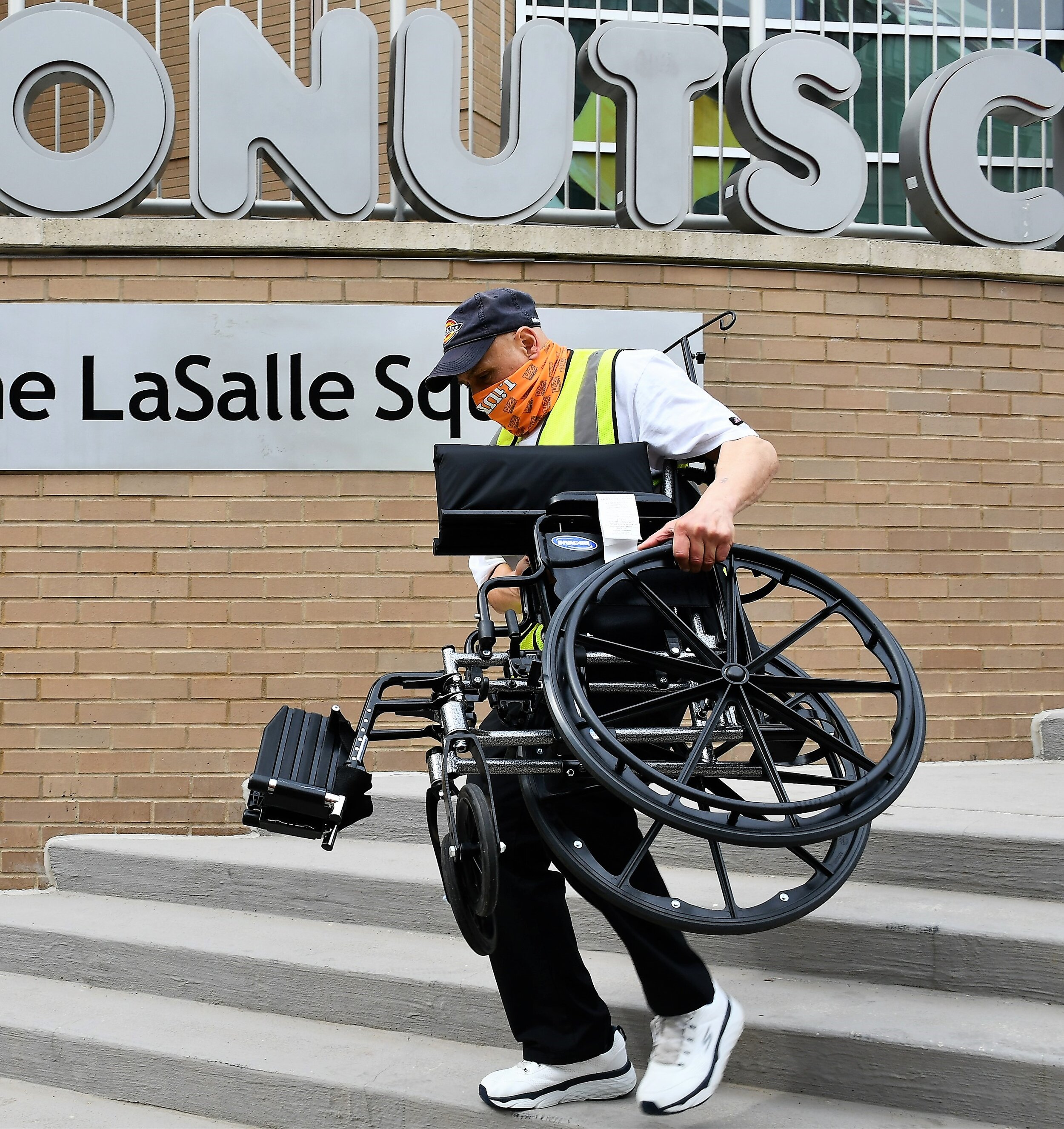 03.11.21 - Local 271 Covid Assistance Dunkin Donuts Center (41).JPG