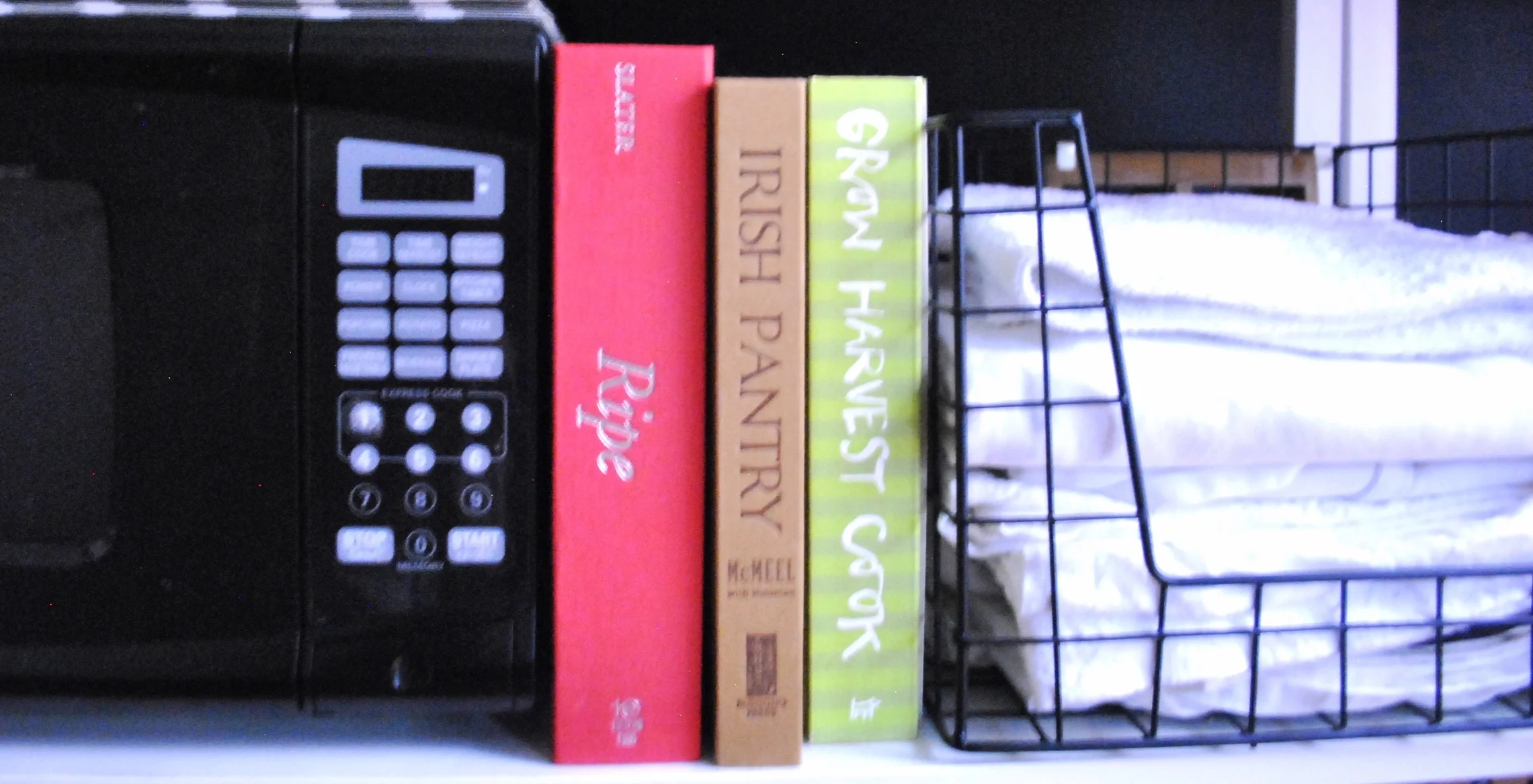 lic // styled kitchen storage