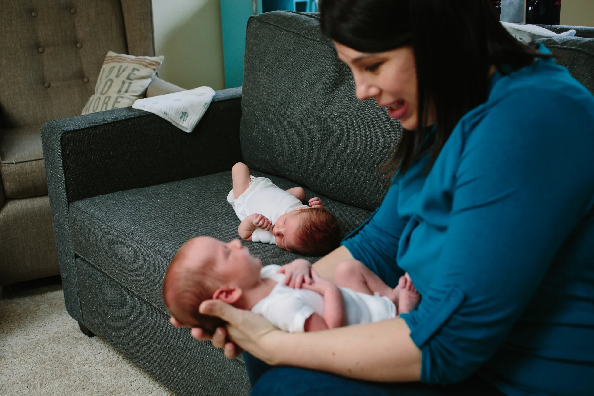 newborn_twins_6_17_web-54.jpg