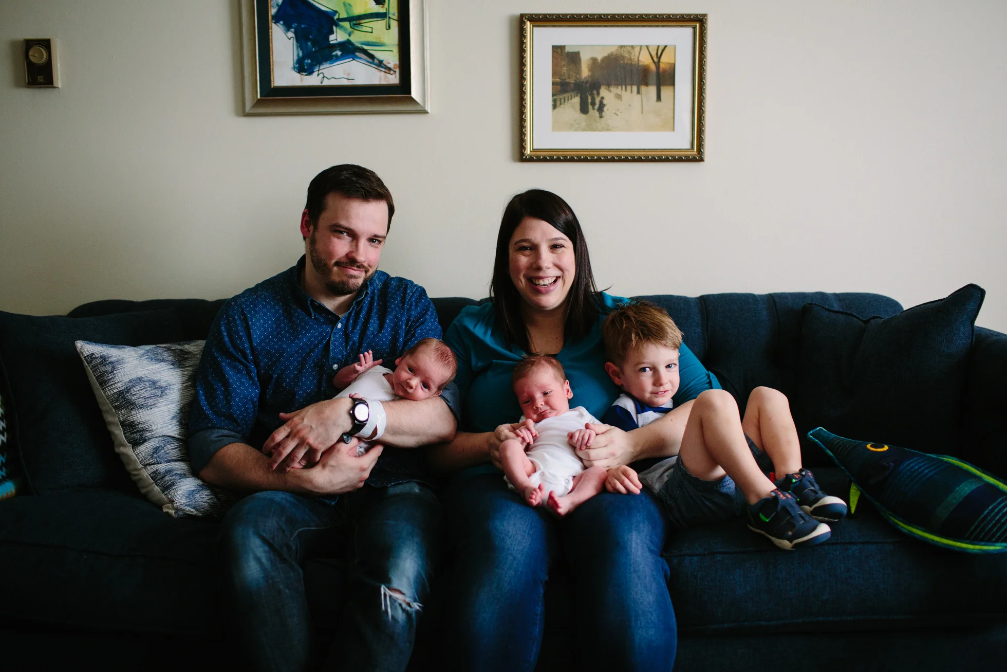 newborn_twins_6_17_web-93.jpg