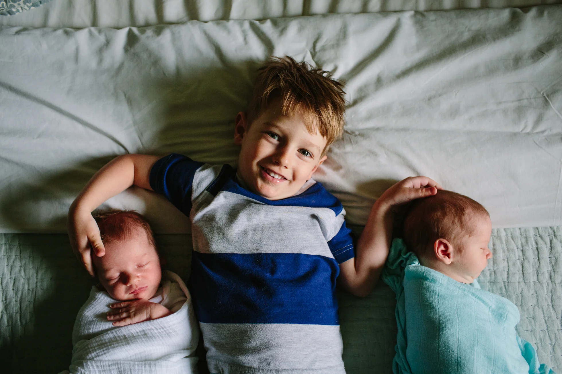 newborn_twins_6_17_web-195.jpg