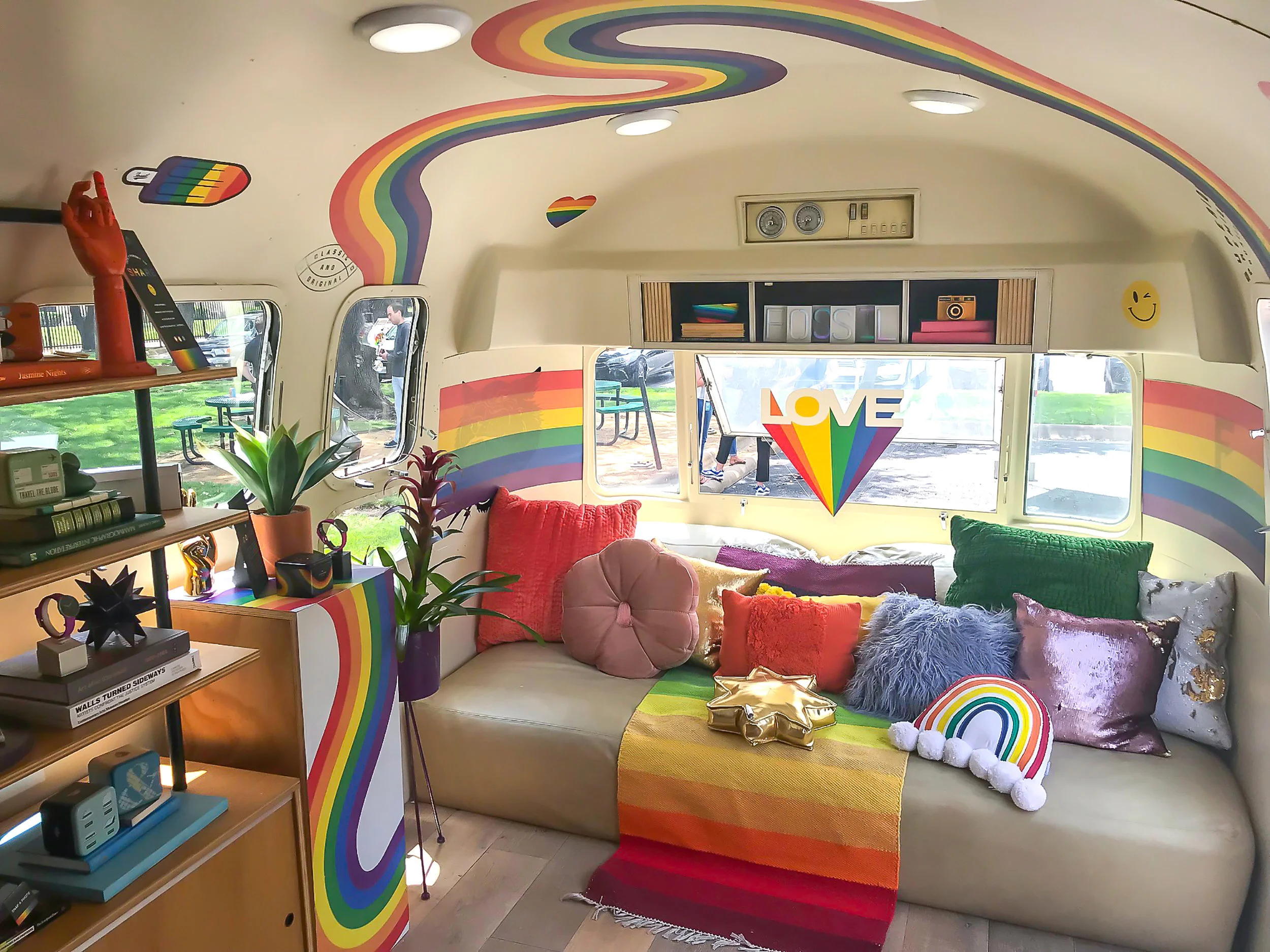 Pride_Interior3.jpg
