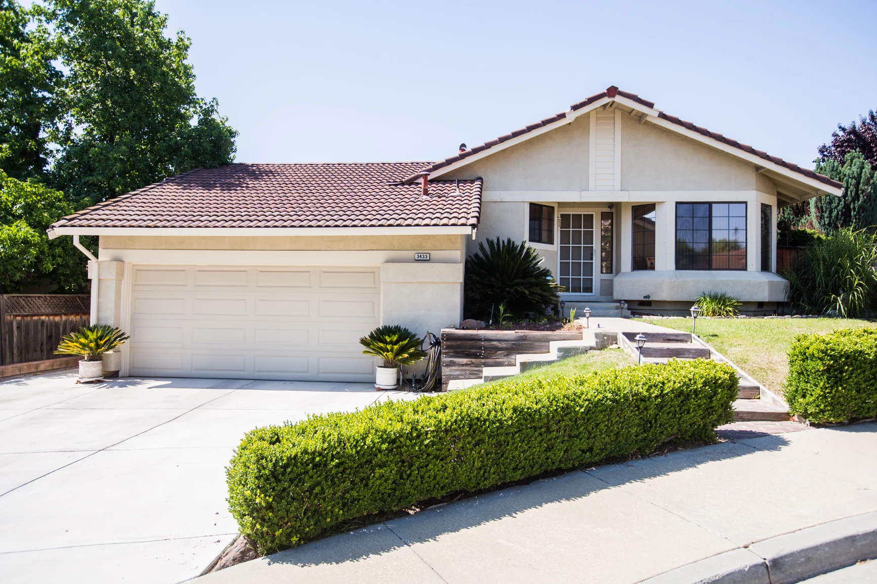 Coltwood_Ct-Small-1022.jpg