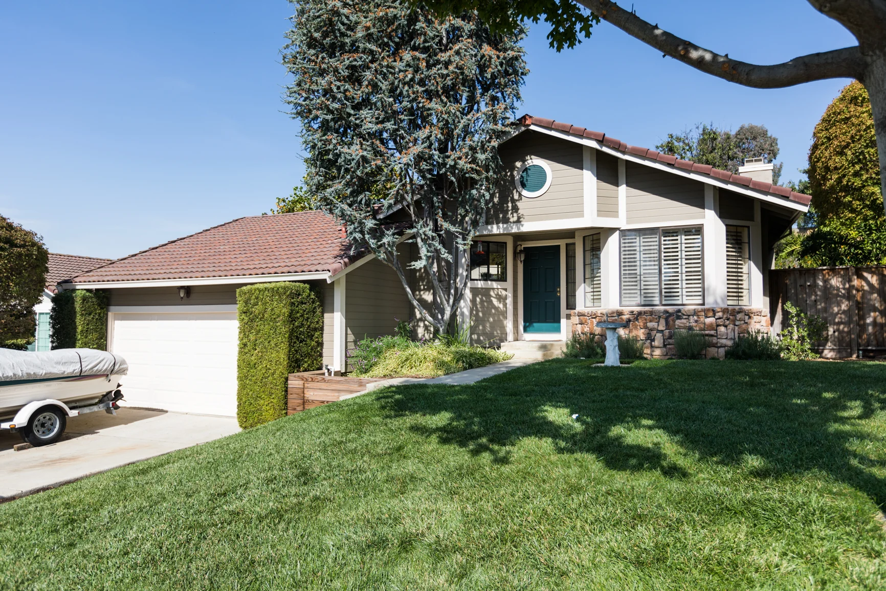 Gradell_Place-Small-1002.jpg