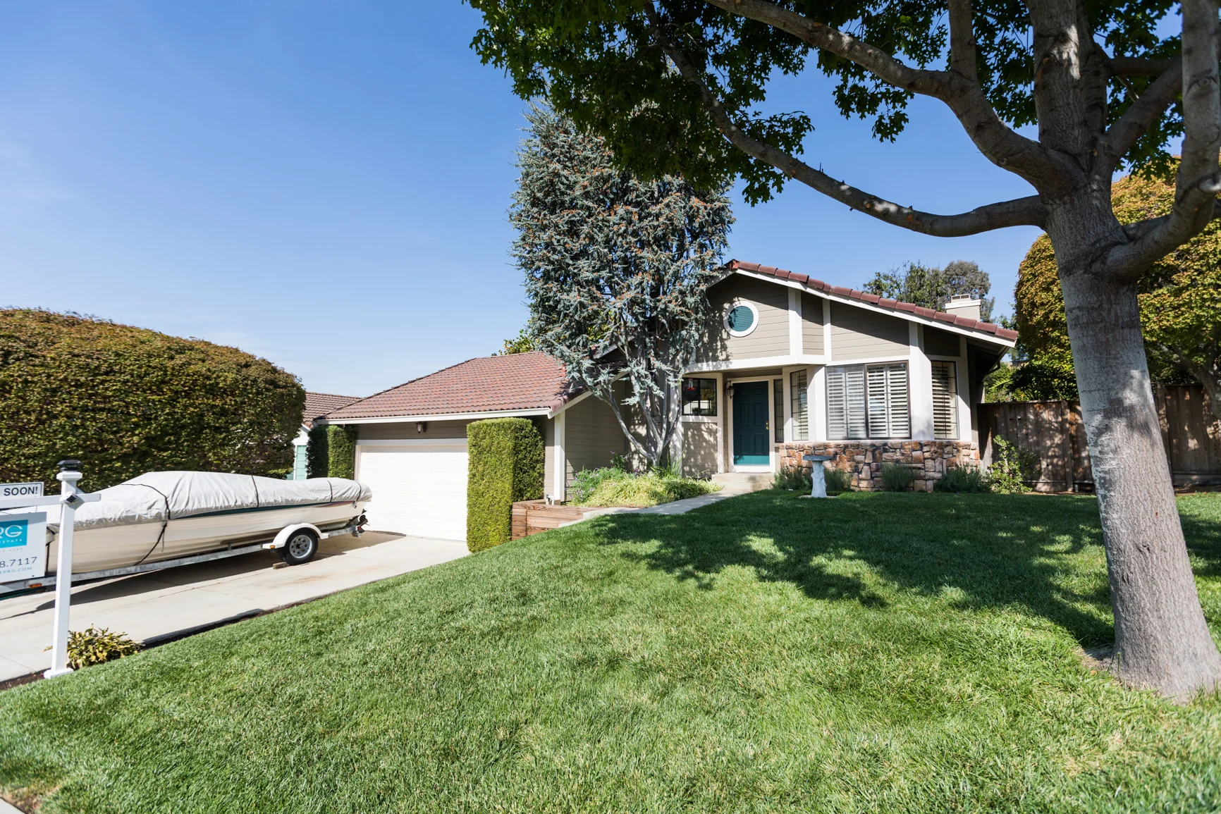 Gradell_Place-Small-1003.jpg