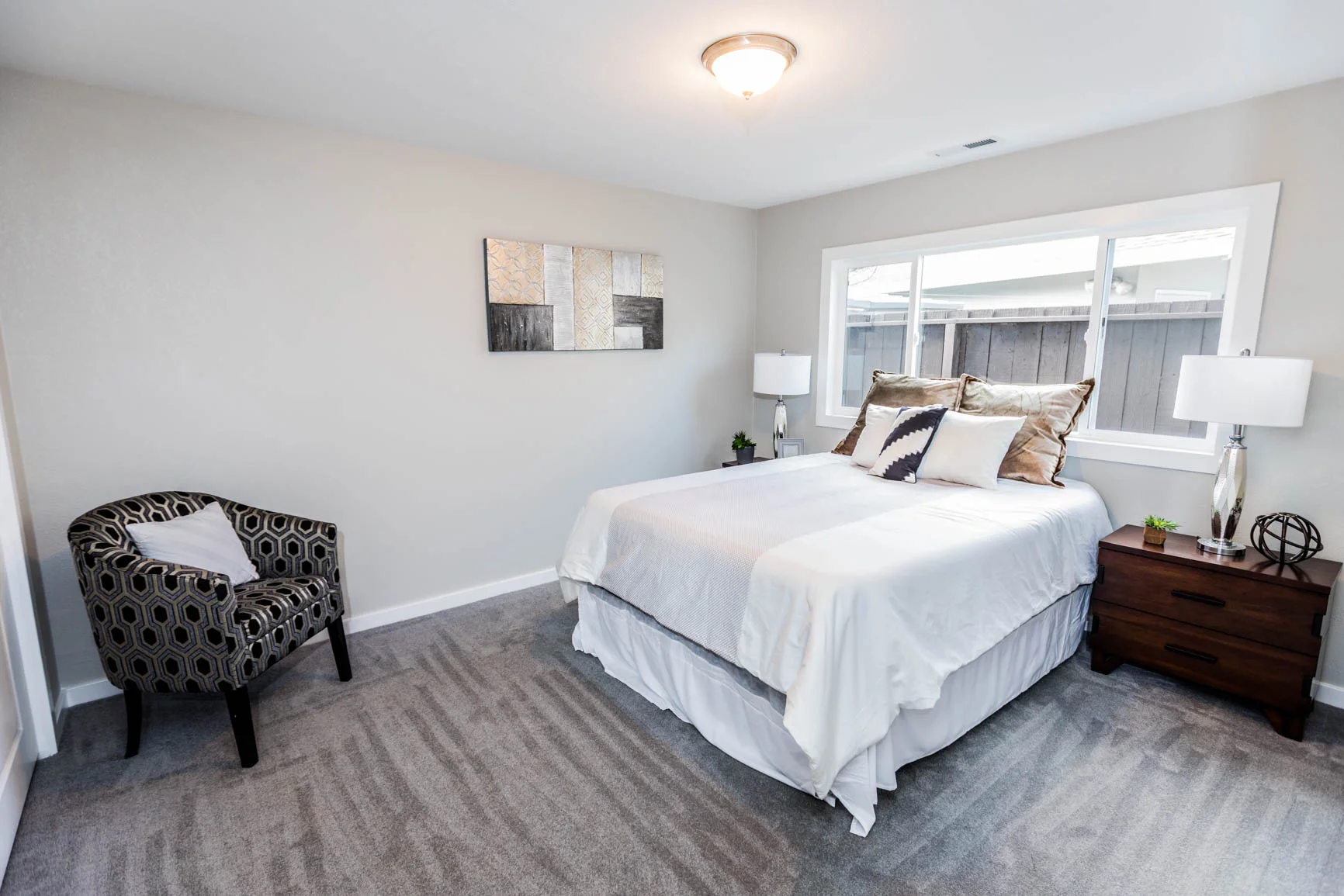 Hiller_St-Belmont-Small-2018.jpg