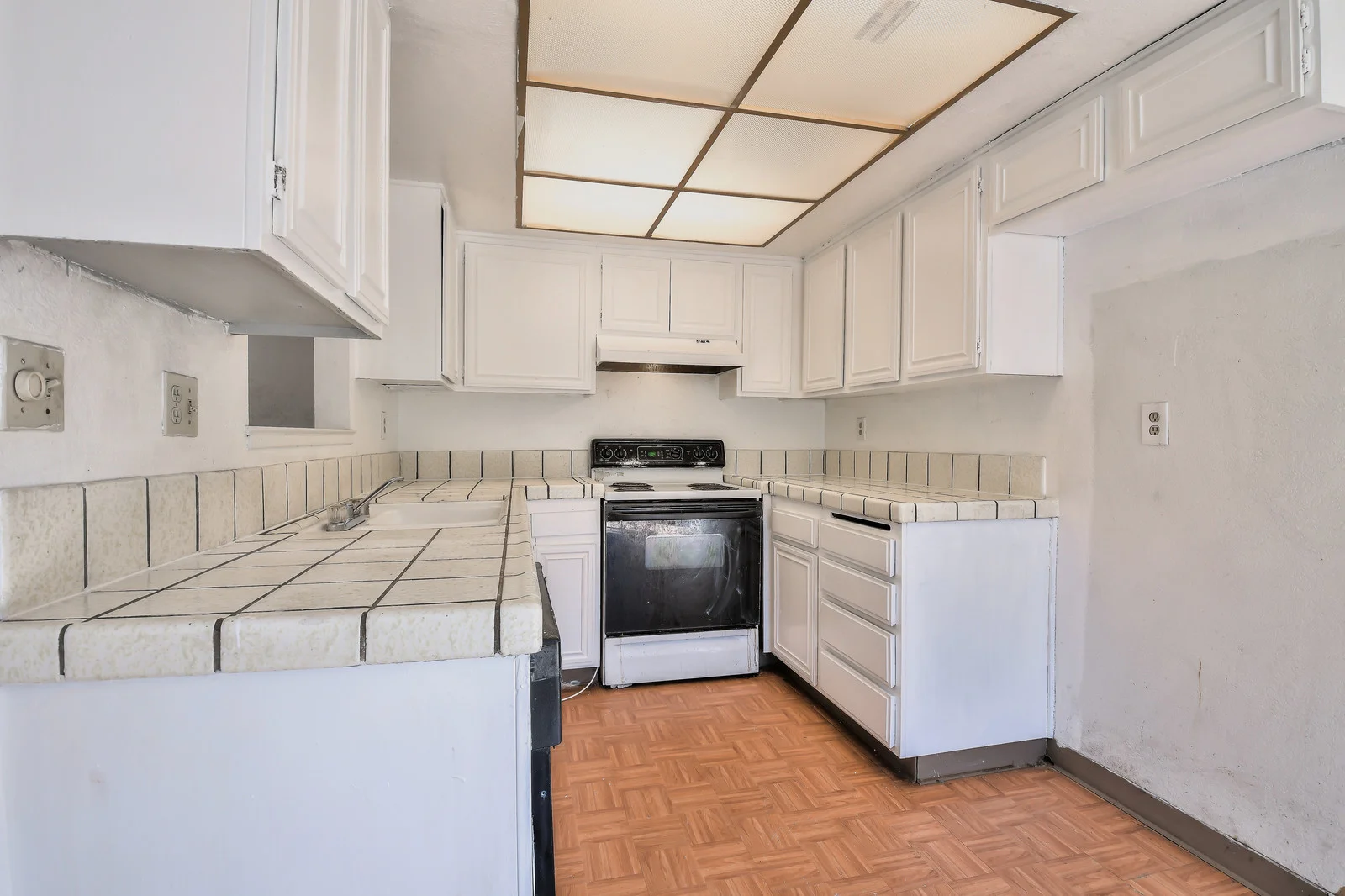 05_f8__720_Dempsey_Road_03282018_005_mls.jpg