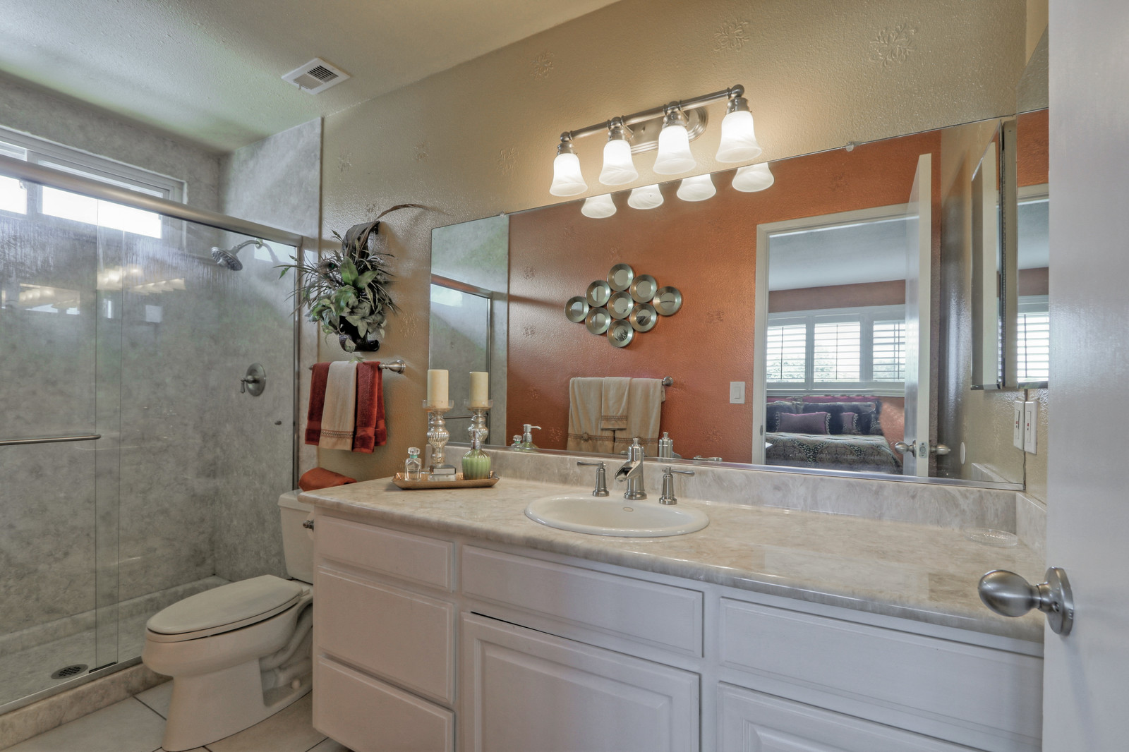 32_F83017_Linburn_Ct32_mls.jpg