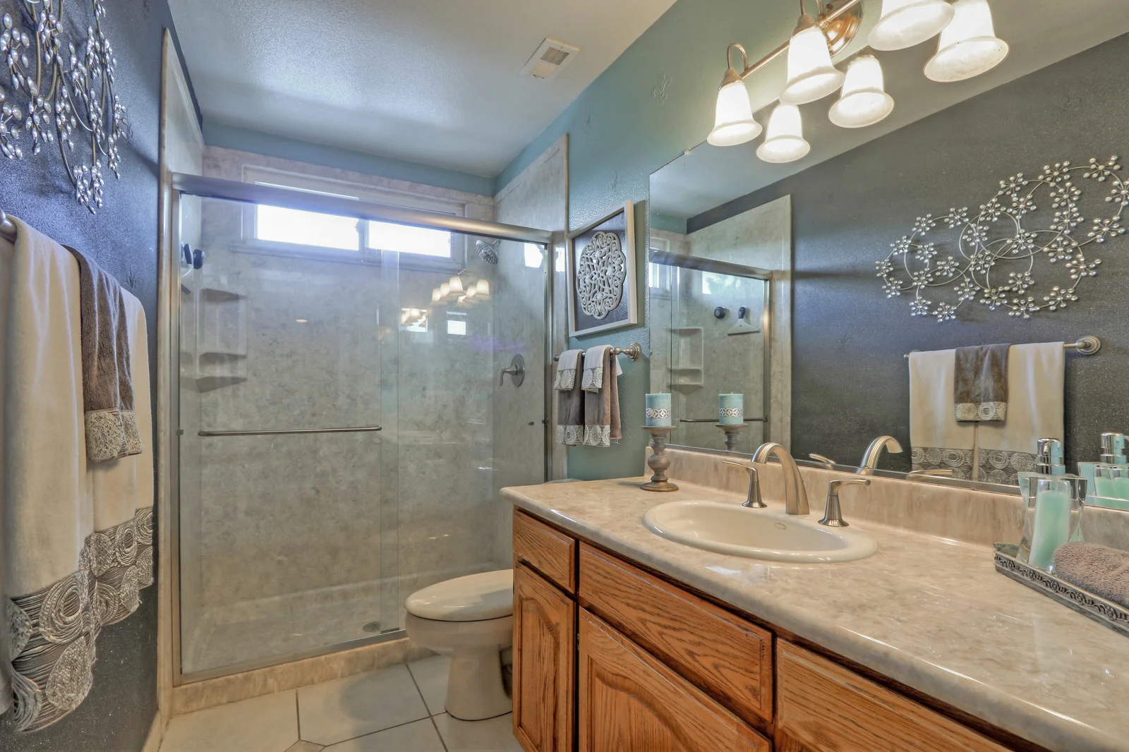34_F83017_Linburn_Ct34_mls.jpg