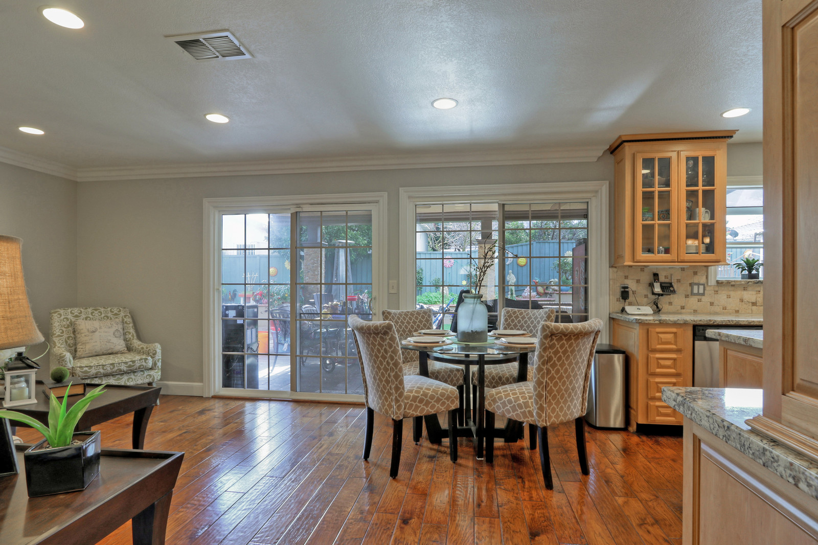 14_F83017_Linburn_Ct14_mls.jpg