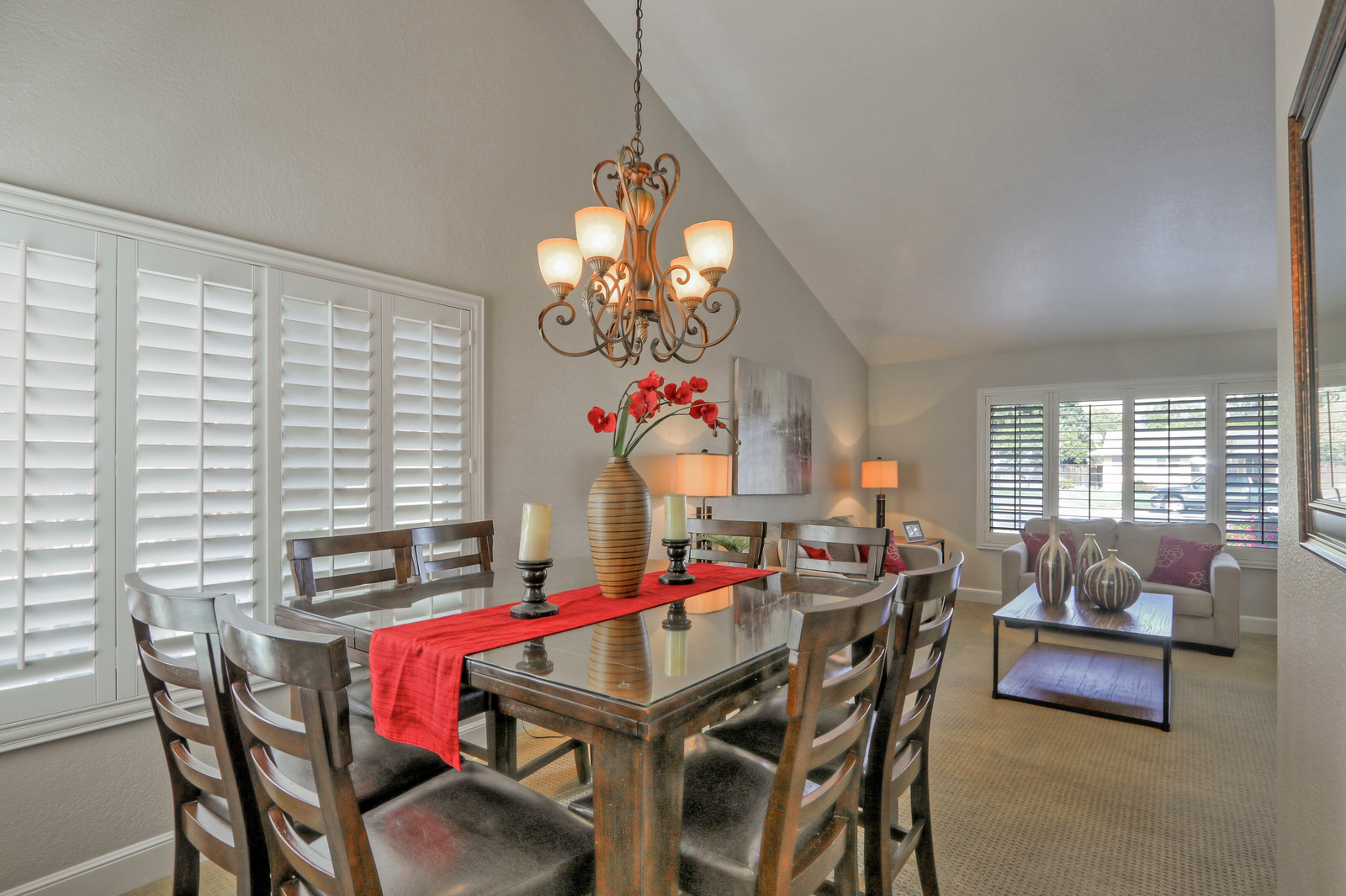 17_F83017_Linburn_Ct17_mls.jpg