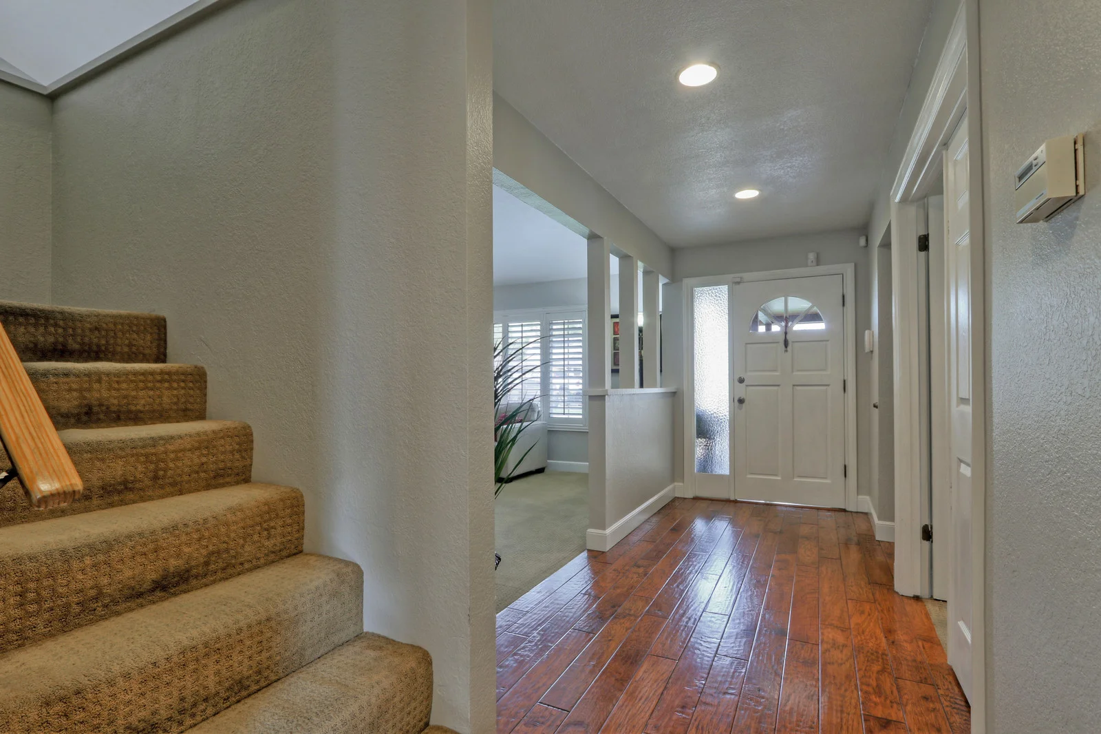 18_F83017_Linburn_Ct18_mls.jpg