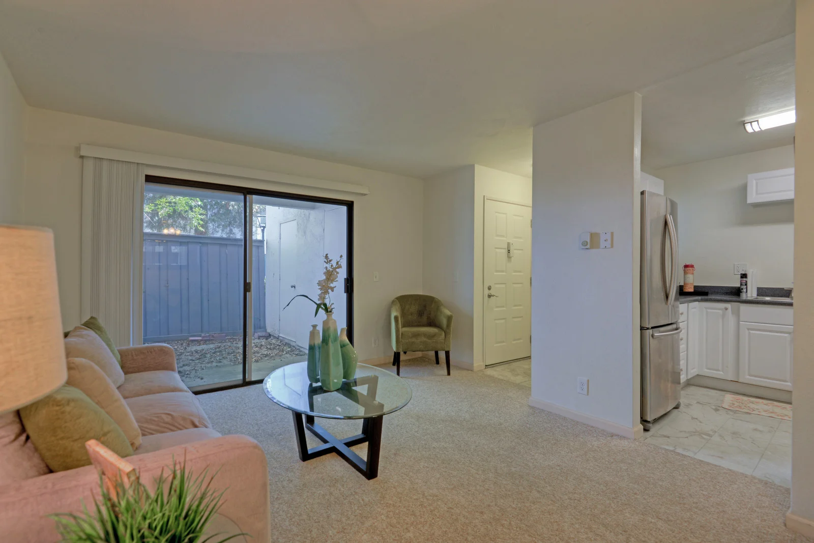 07_F81055_N_Capitol_Ave6_mls.jpg