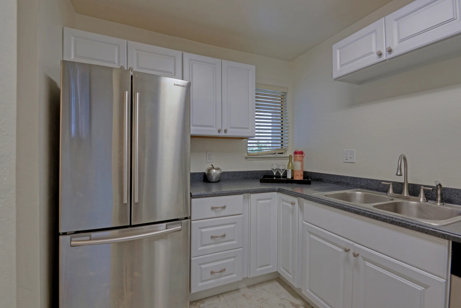 10_F81055_N_Capitol_Ave10_mls.jpg