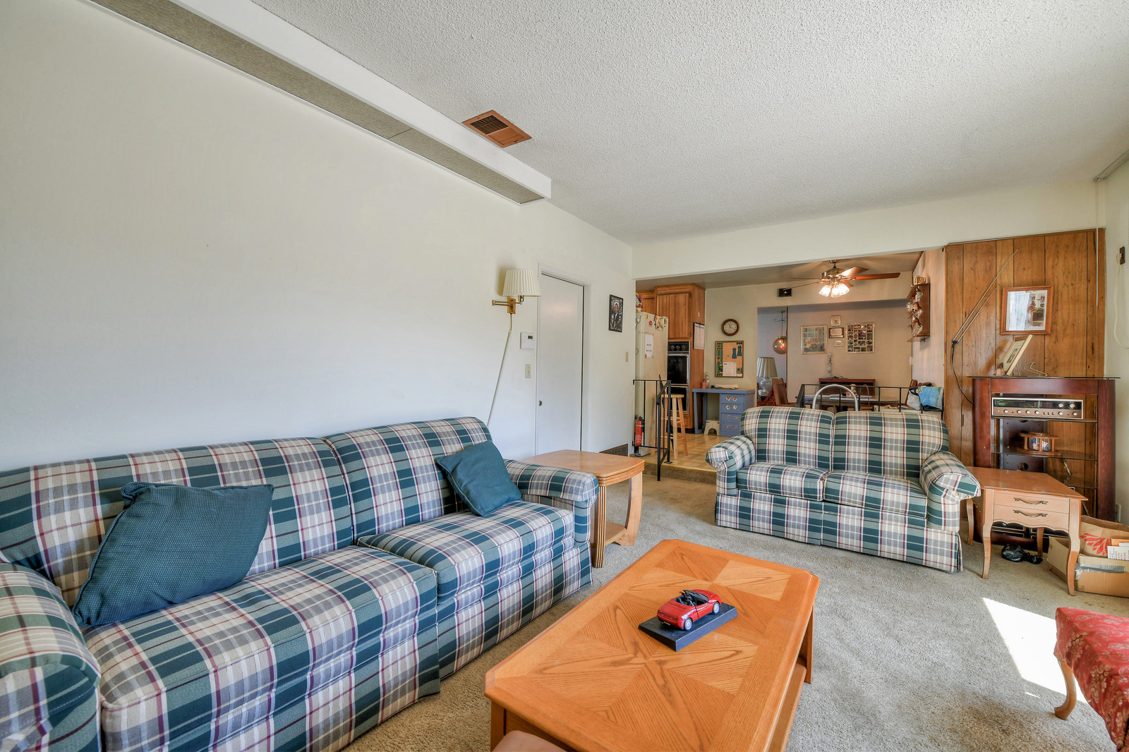 19_f8167611927519_mls.jpg