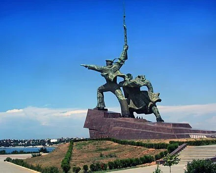Soldier and Sailor Memorial to the Heroic Soviet Defenders of Sevastopol, who withstood a 250 day Nazi siege (presumably employing some Ukrainian-Nazi troops) before surrendering in 1942. (Image by Wikipedia (commons.wikimedia.org)) Details DMCA
