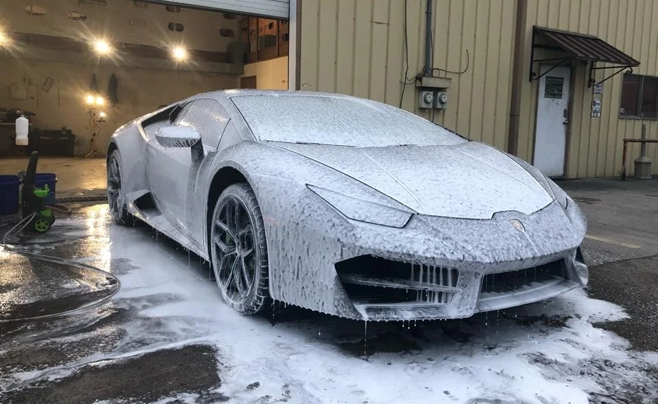 lambo wash.jpg