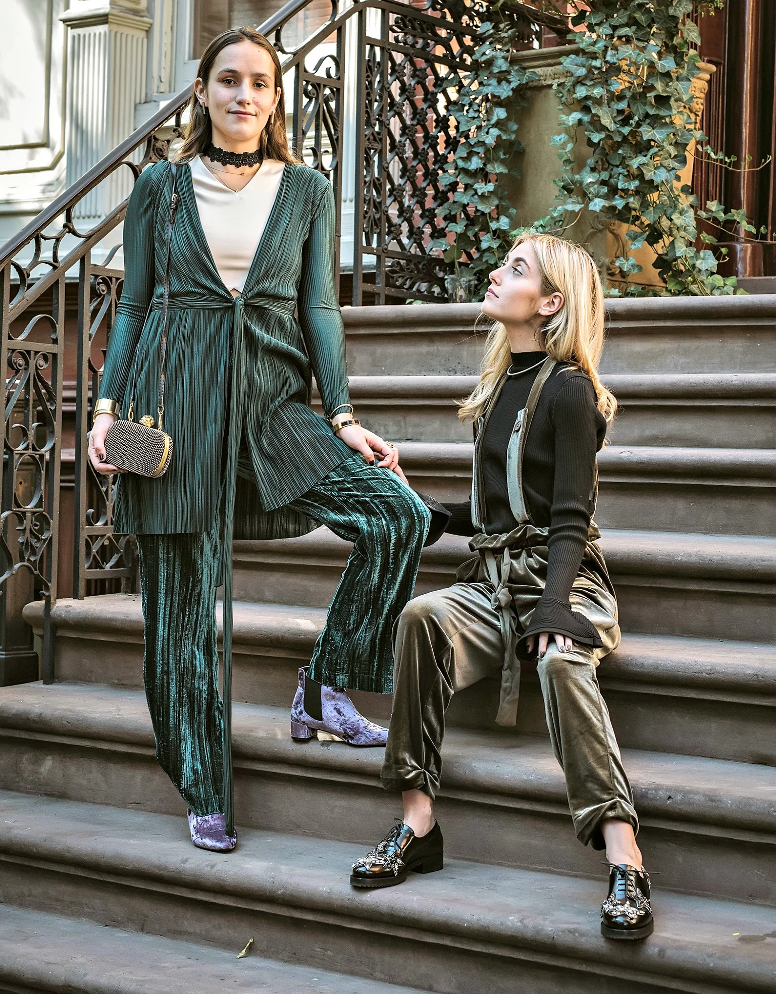 SOPHIE AND CHARLOTTE BICKLEY YIN 2MY YANG SISTER FASHION BLOGGERS VELVET LOOK