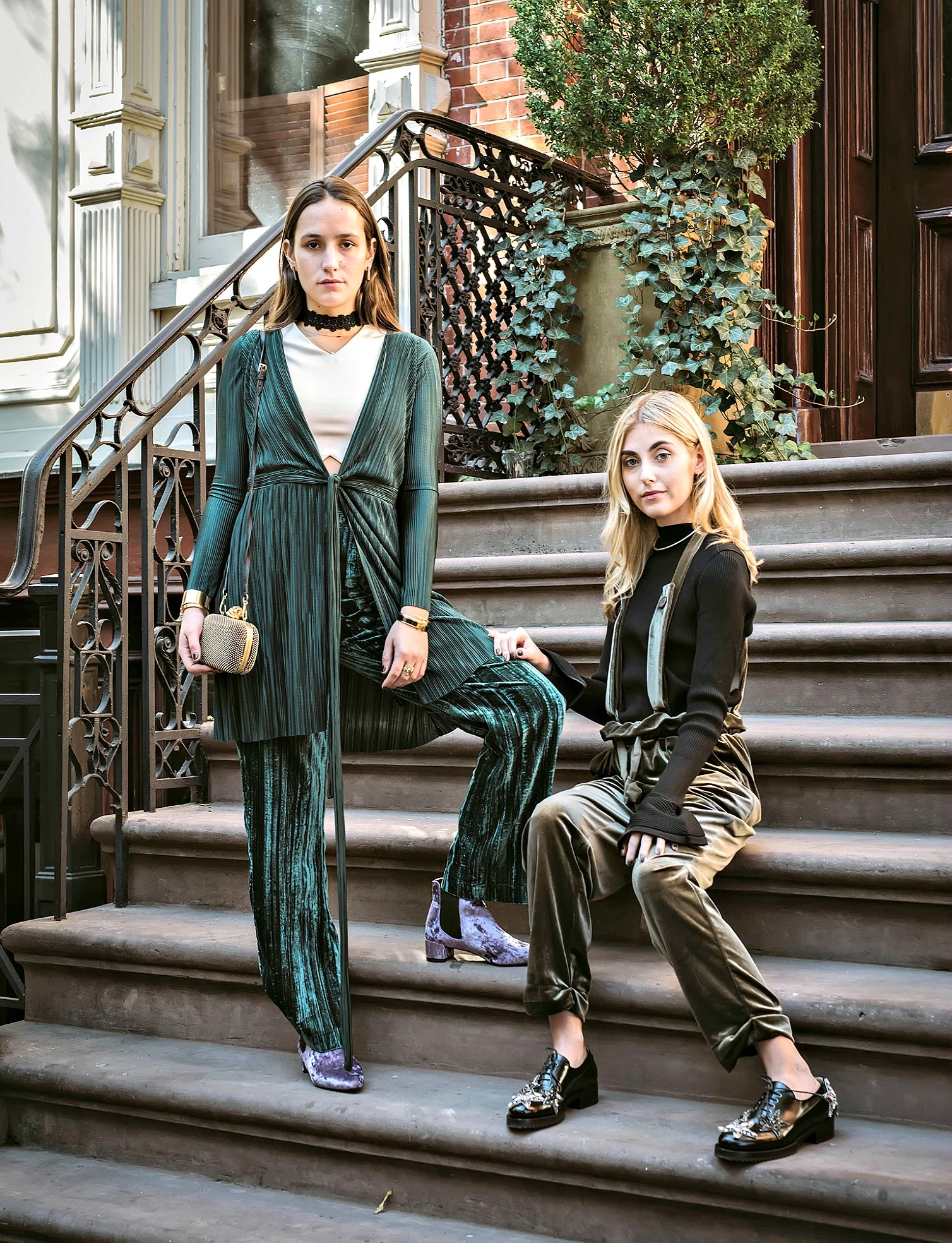 SOPHIE AND CHARLOTTE BICKLEY YIN 2MY YANG SISTER FASHION BLOGGERS VELVET LOOK