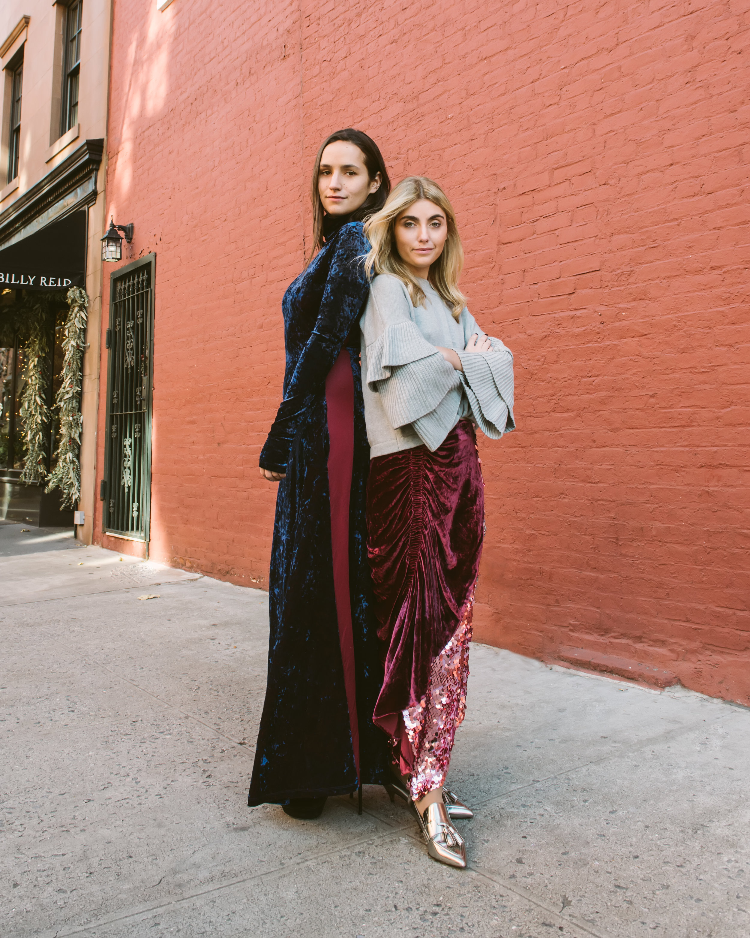 SOPHIE AND CHARLOTTE BICKLEY YIN 2MY YANG SISTER FASHION BLOGGERS HOLIDAY TREND