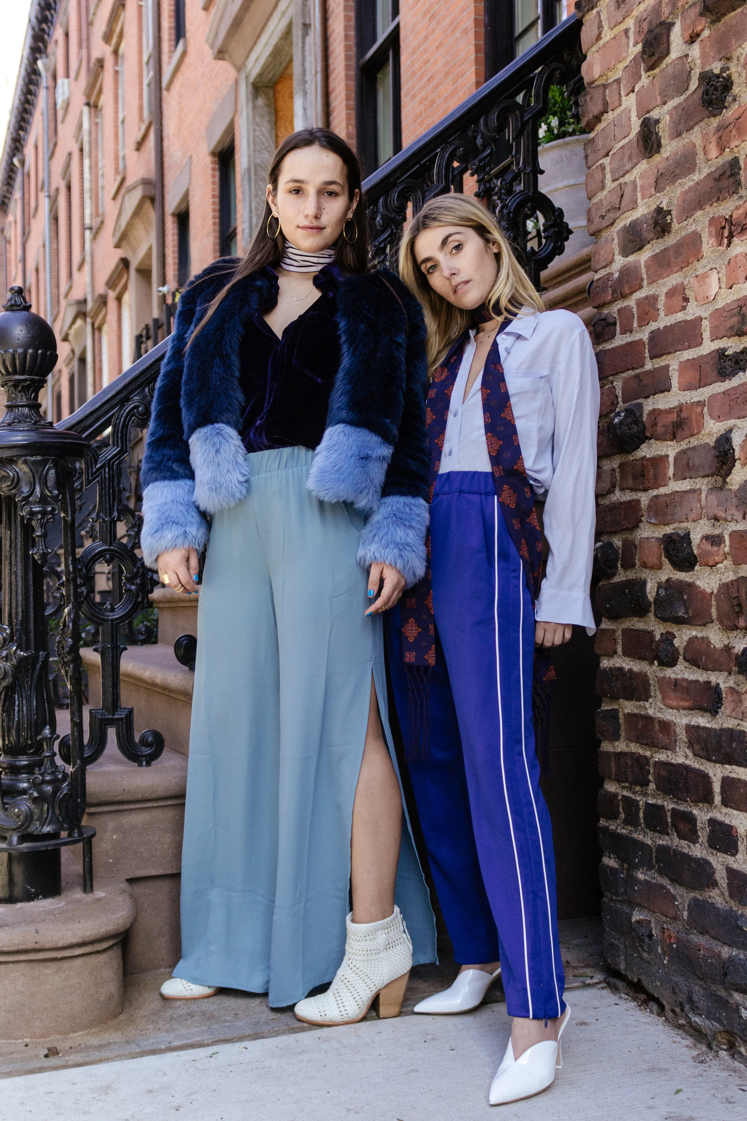 SOPHIE & CHARLOTTE BICKLEY YIN 2MY YANG SISTER FASHION BLOG NYC SHADES OF BLUE POST
