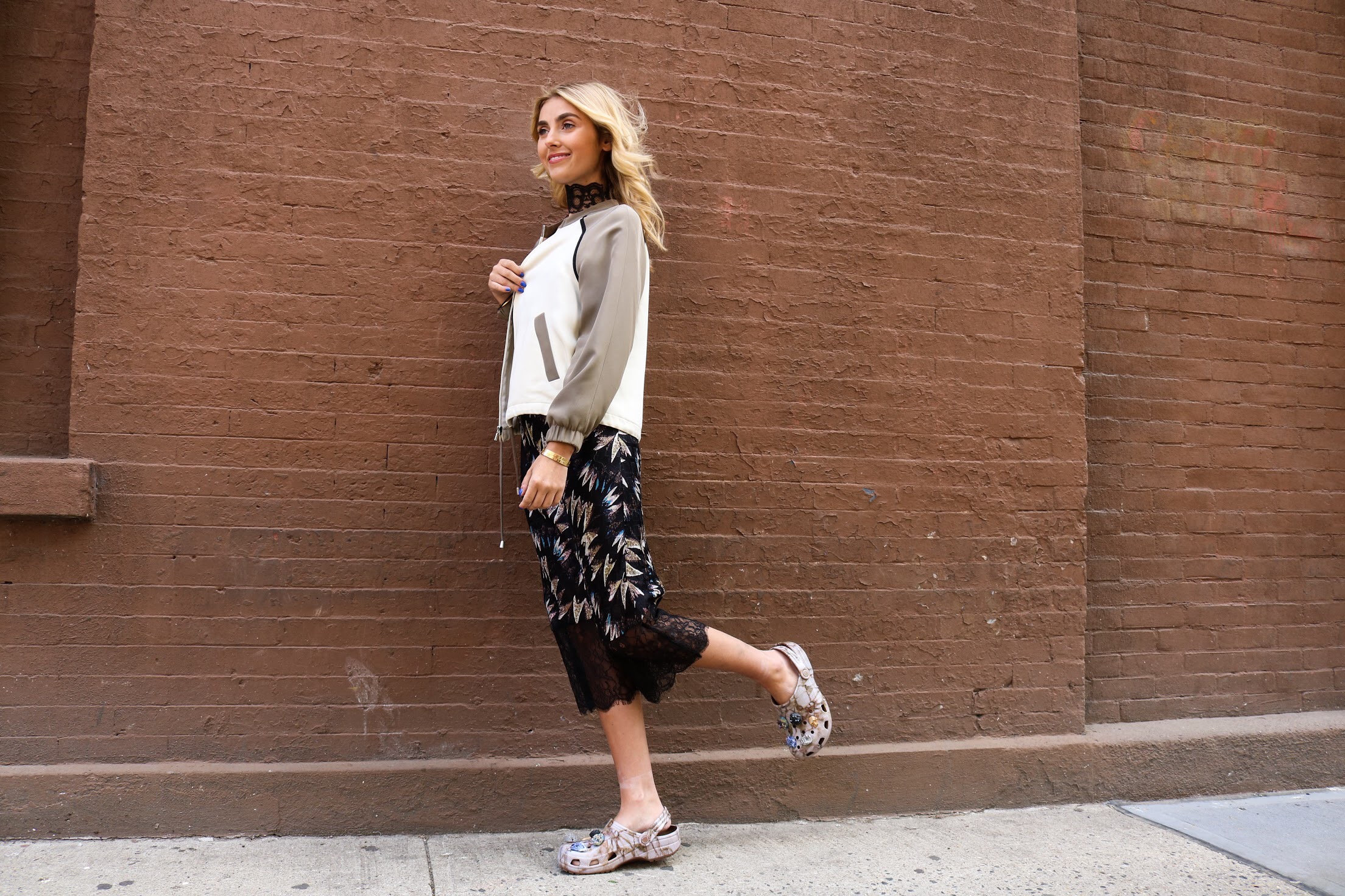 CHARLOTTE BICKLEY YIN 2MY YANG SISTER BLOGGER CROCS POST
