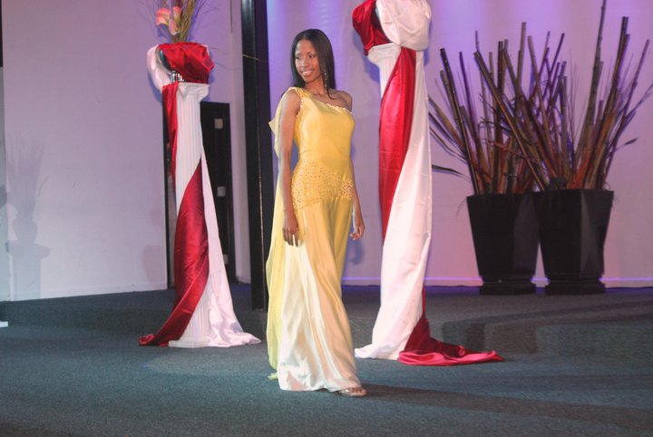 yellow gown.jpg