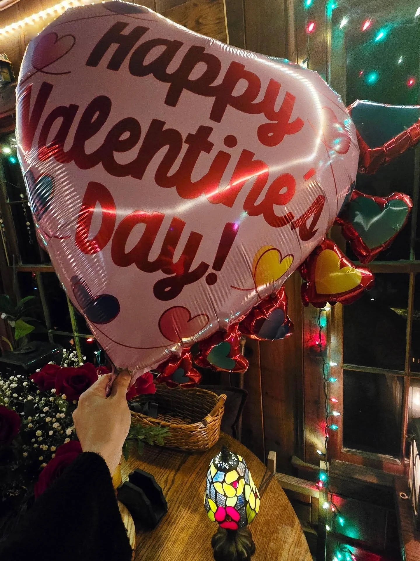 &hearts;️ Everyday is Valentine's day &hearts;️

#valentinesday #February #photodump #iloveyouall #fiddlingleona