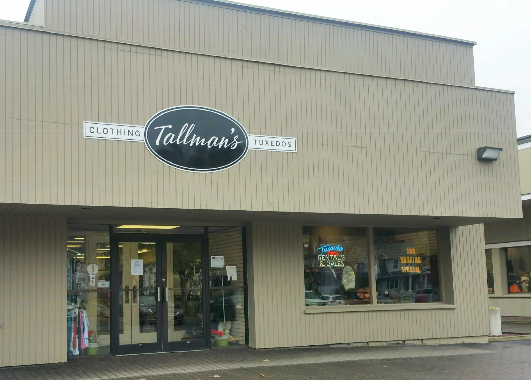Tallman's, Building Signage