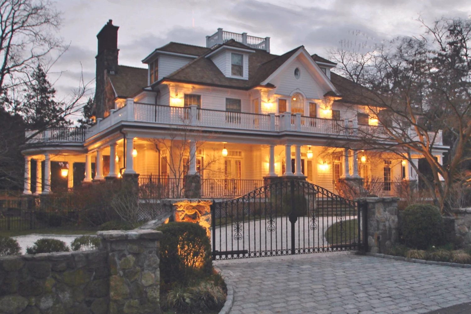 Chic-colonial-belgian-block-driveway-old-greenwich-ct-exterior-w.jpg