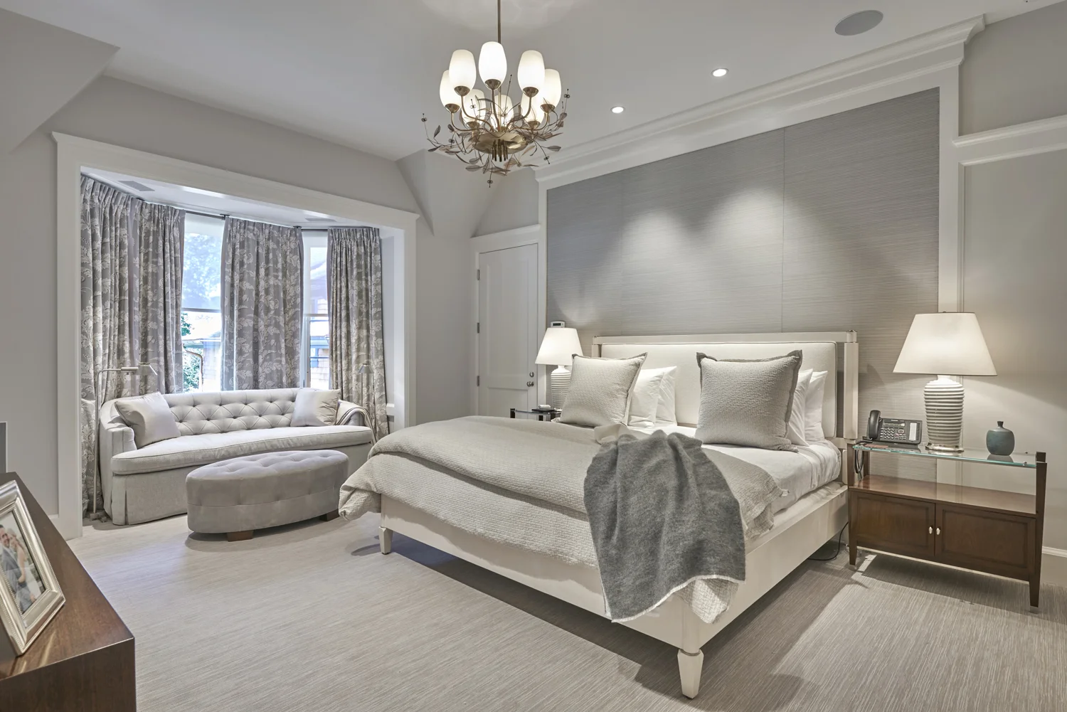 Kassen-13-shingle-new-construction-master-westport-ct-interior-w.jpg