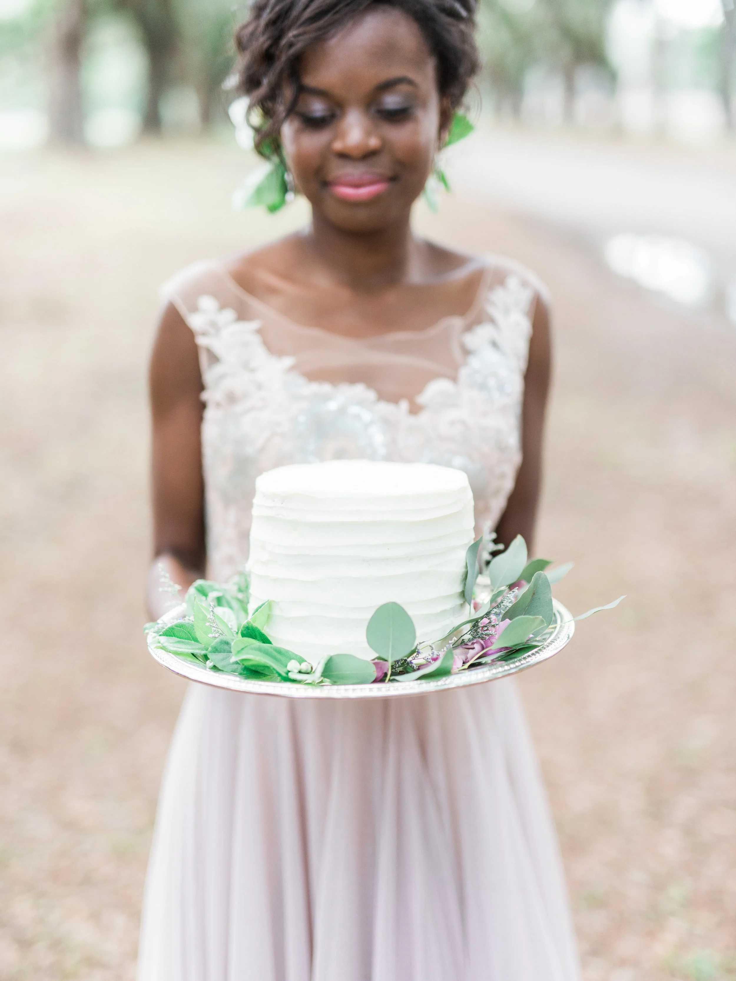 Demure Romance Shoot-Wormsloe Styled Shoot-0067.jpg