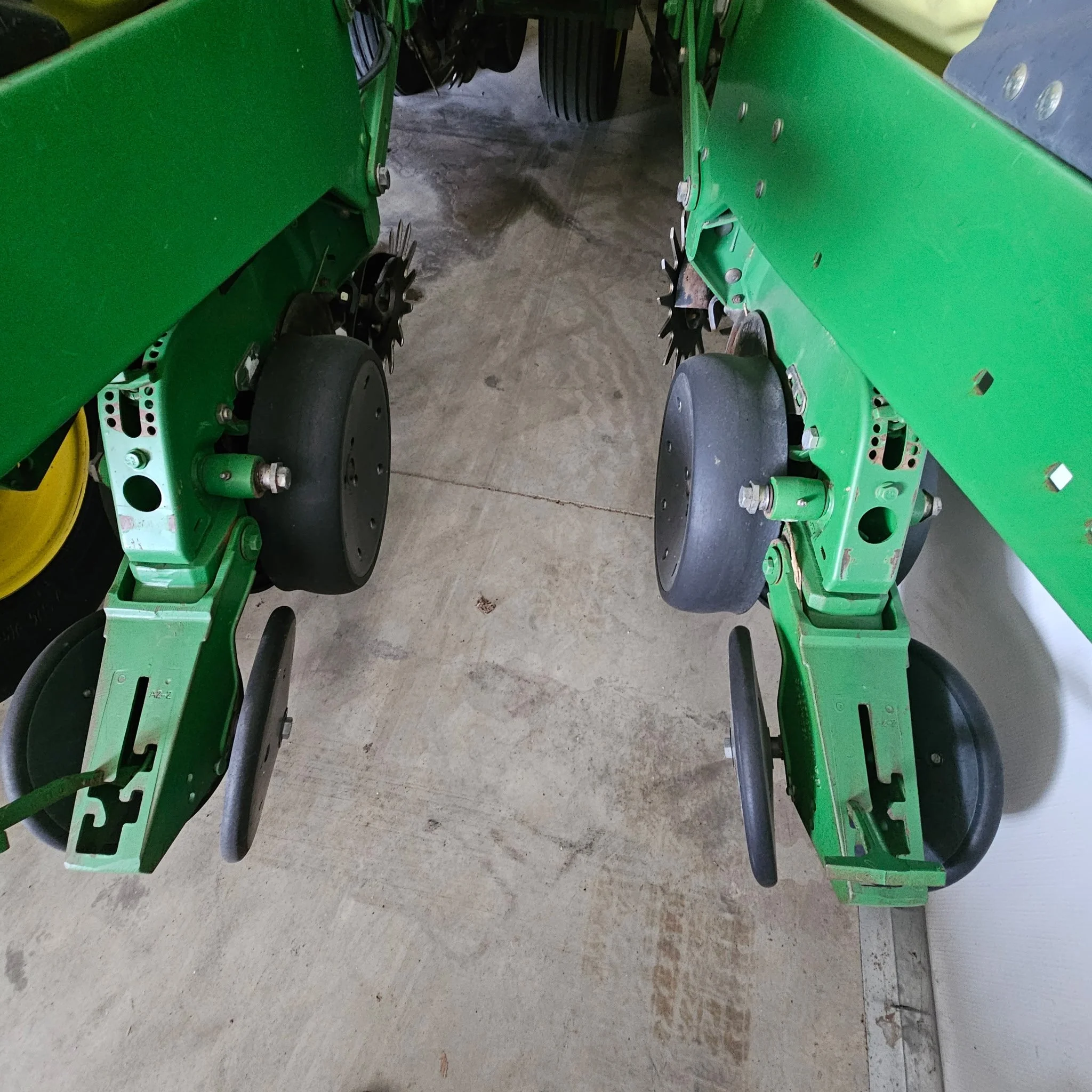 12 row corn planter IMG_20250412_221215.jpg